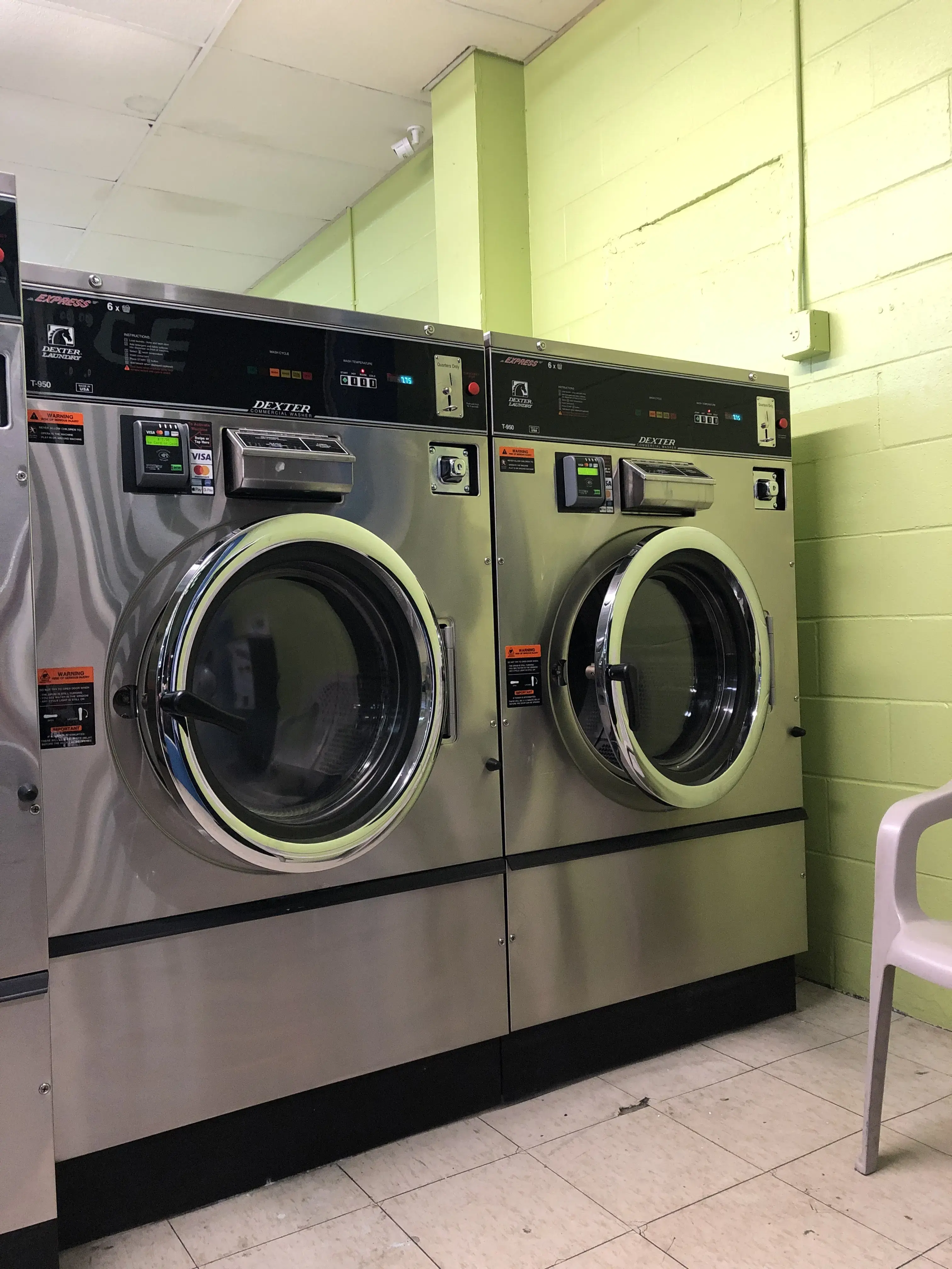 Express Laundromat - Image 10