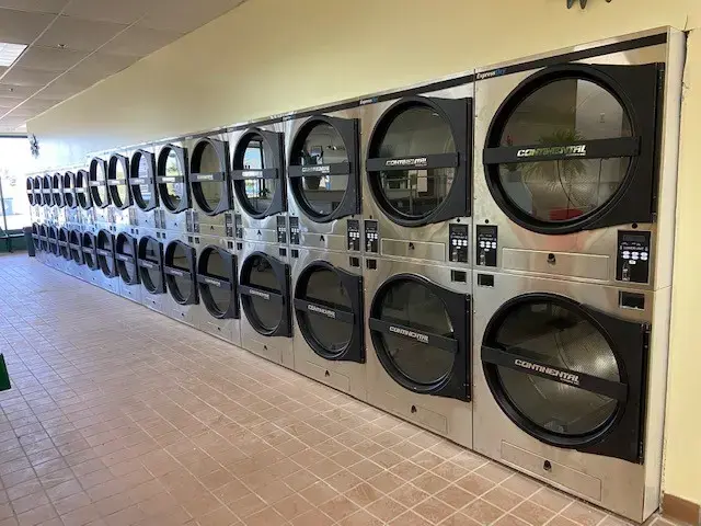 EXPRESS LAUNDROMAT & CAFE thumbnail 10
