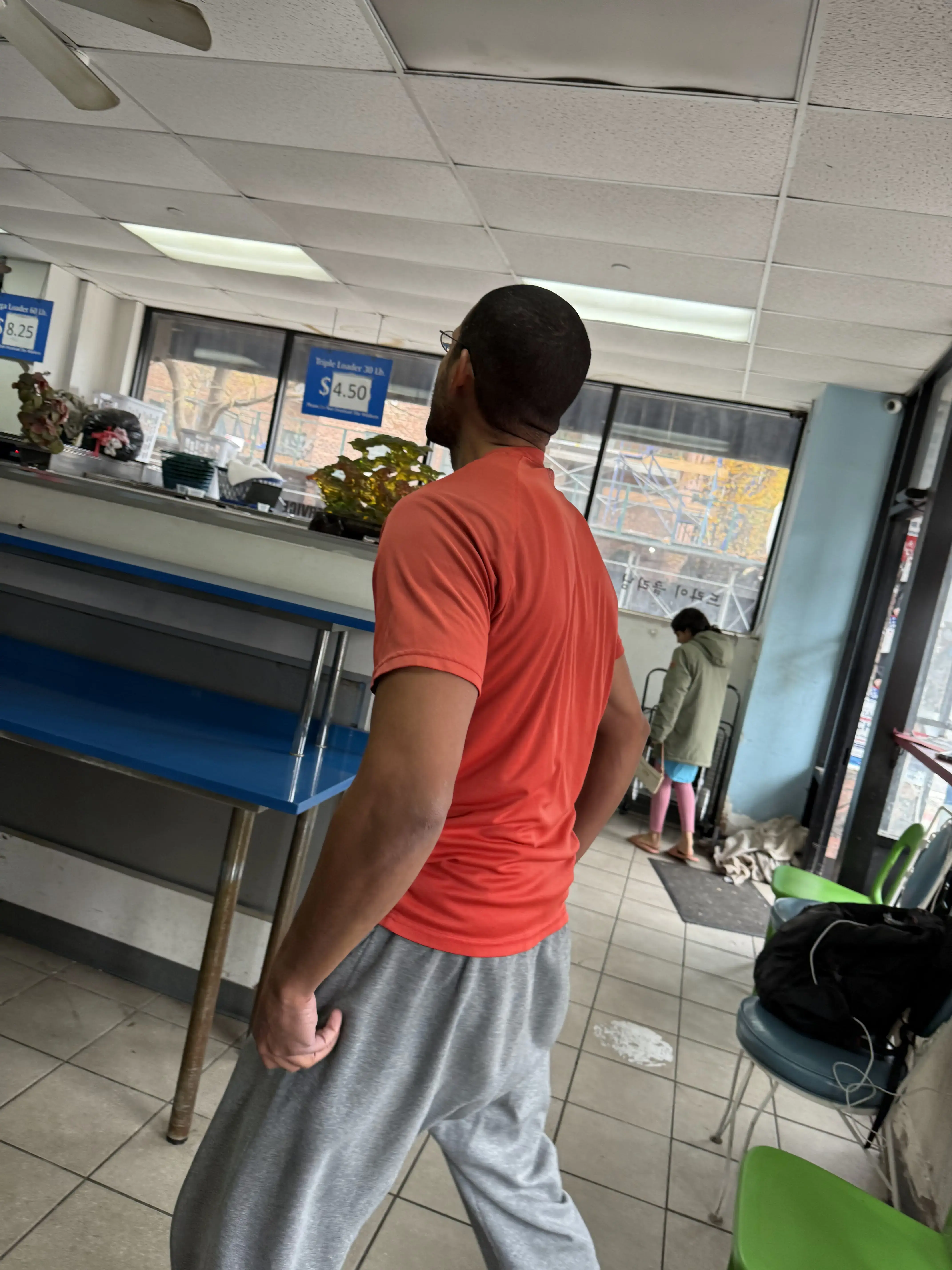 Express Laundromat - Image 2