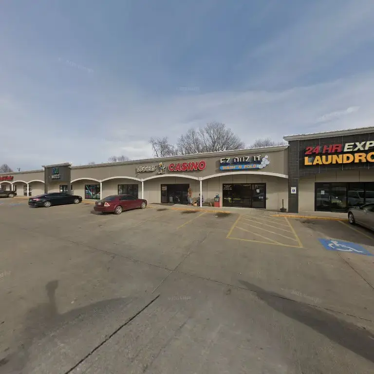 Express Laundromat - Image 12