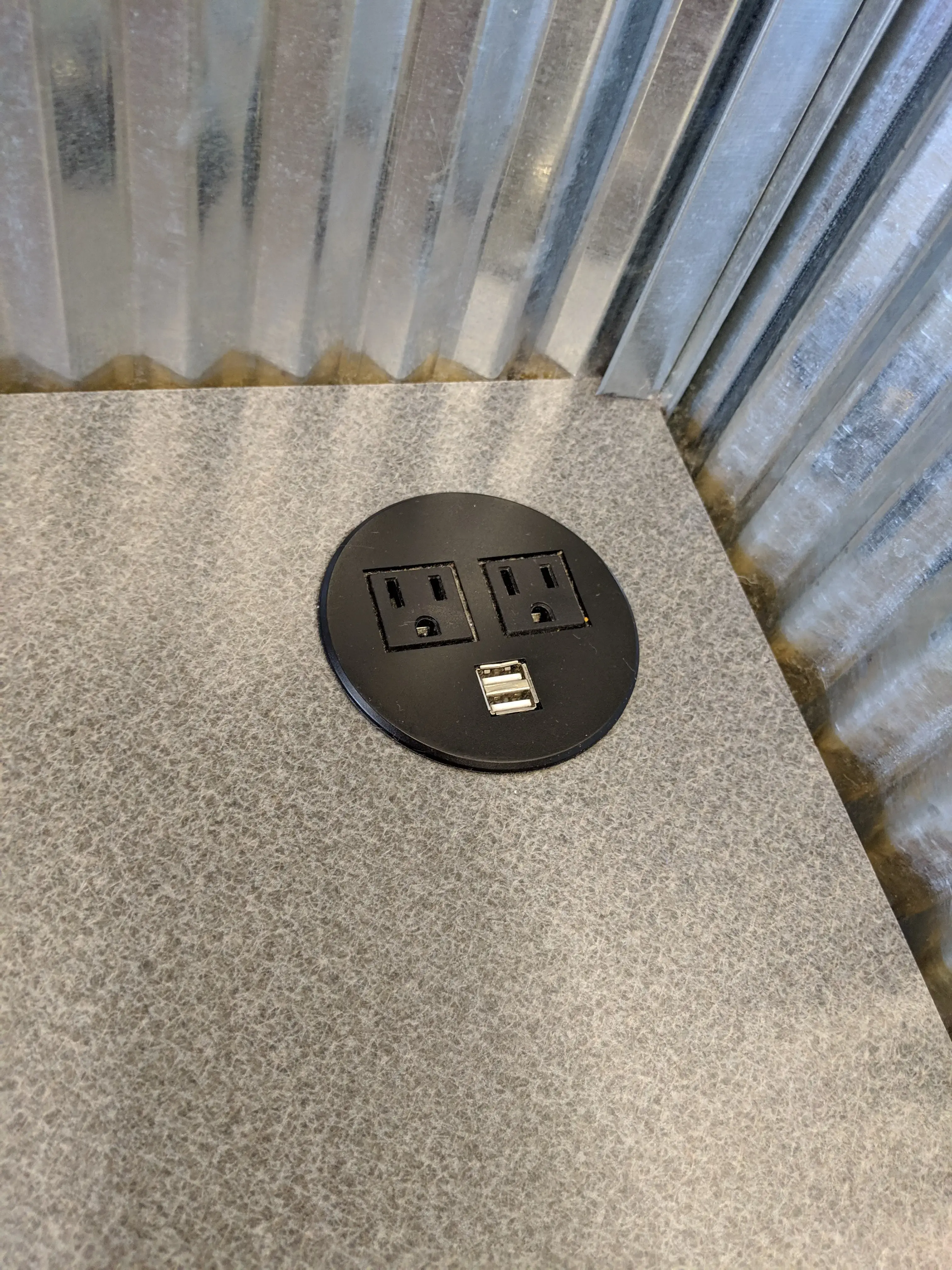 Express Laundry Center - Image 15
