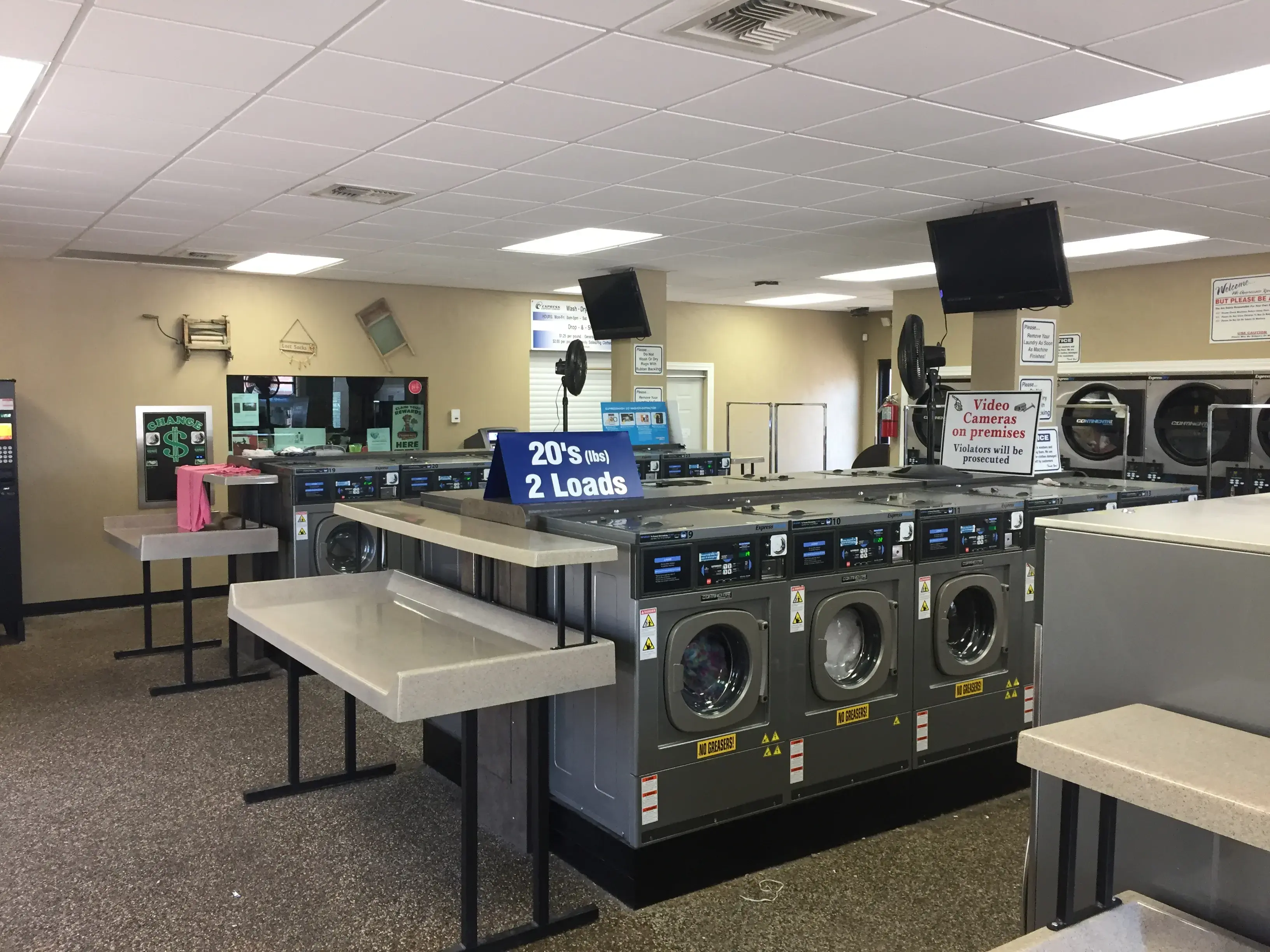 Express Laundry Center - Image 17