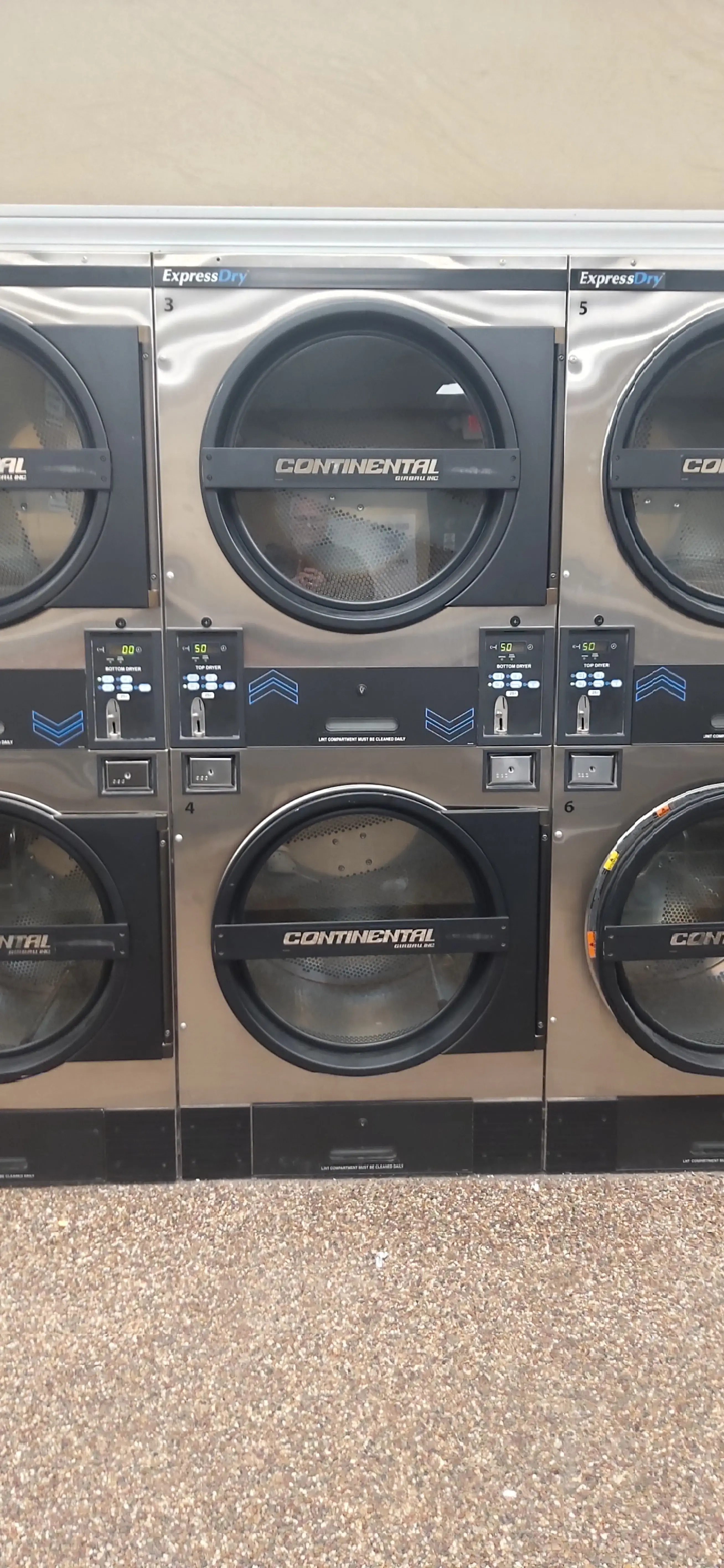 Express Laundry Center - Image 14