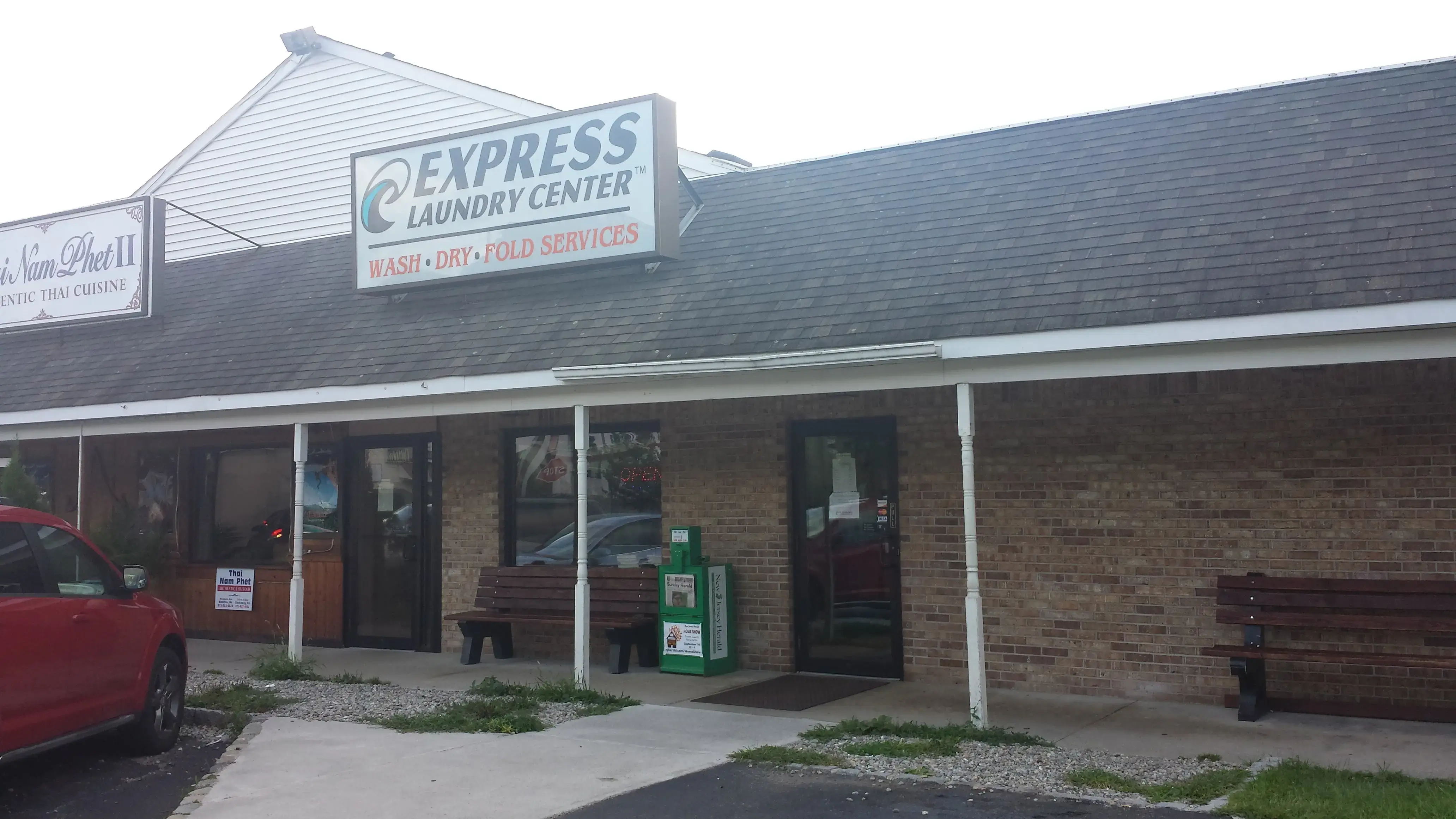 Express Laundry Center thumbnail 11