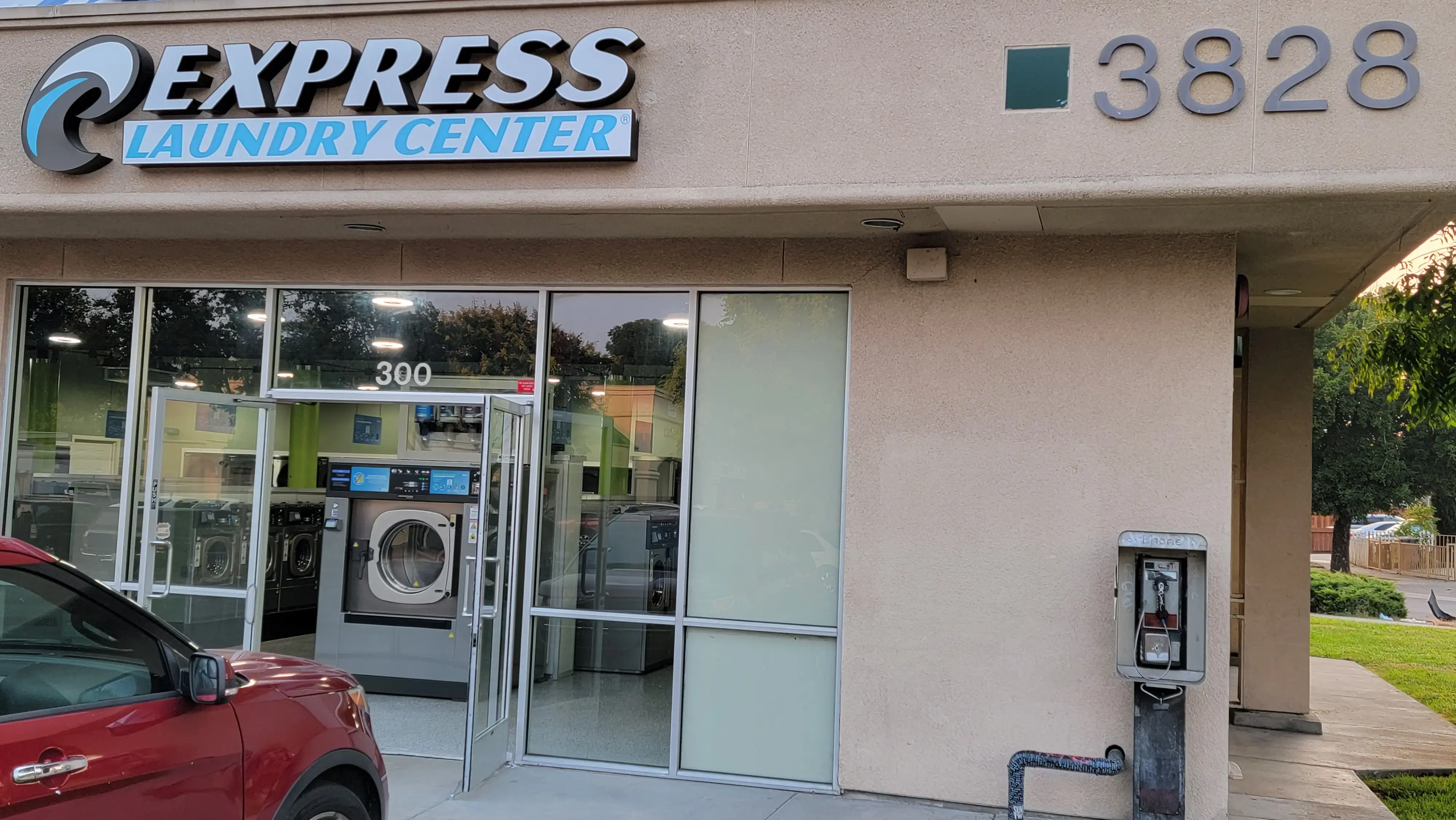 Express Laundry Center thumbnail 3
