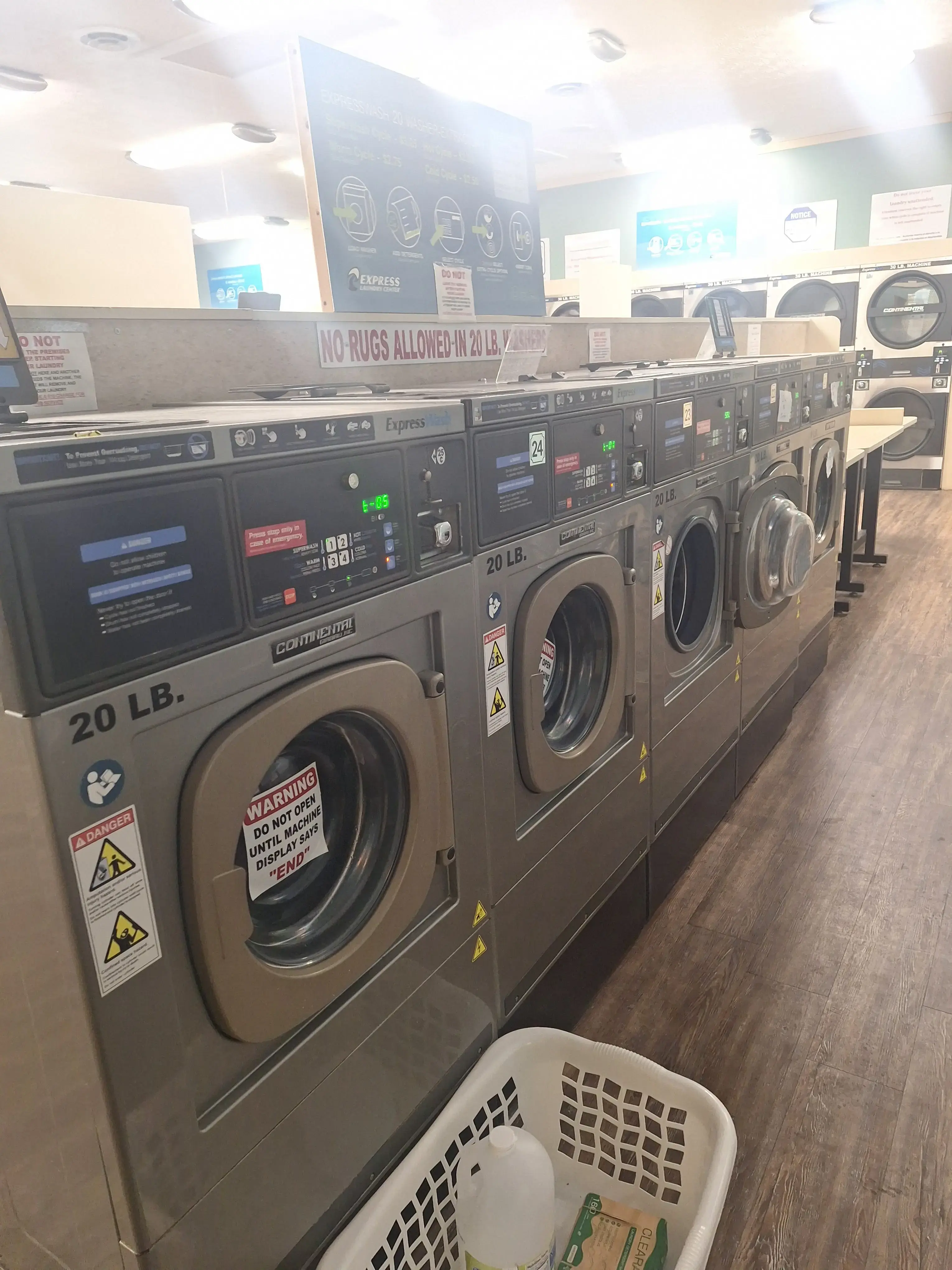 Express Laundry Center - Image 17