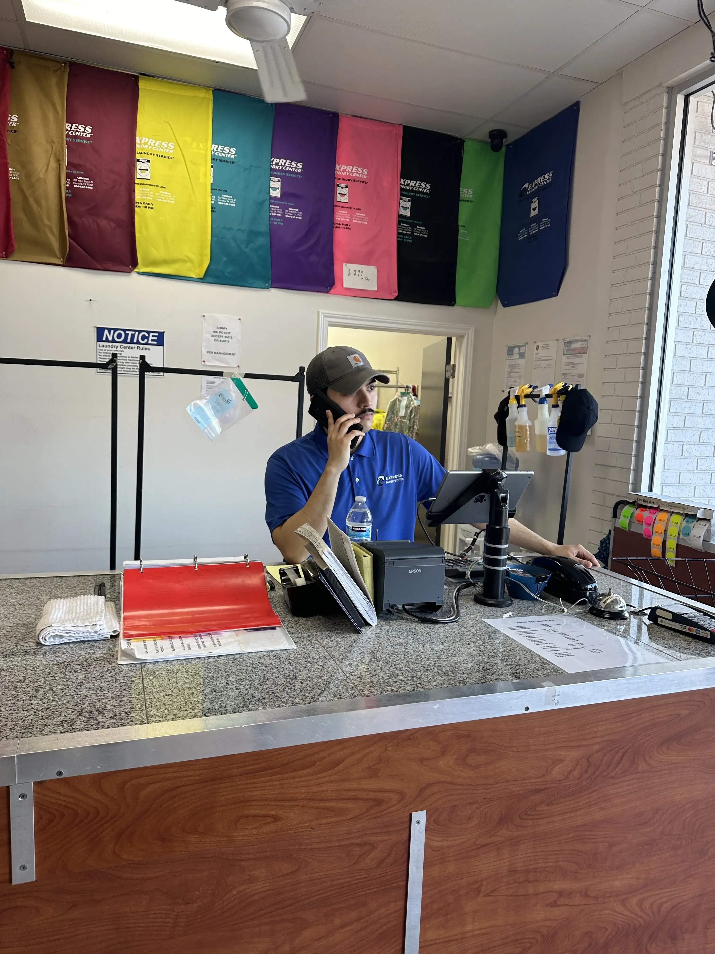 Express Laundry Center Washateria & Laundromat - Image 9