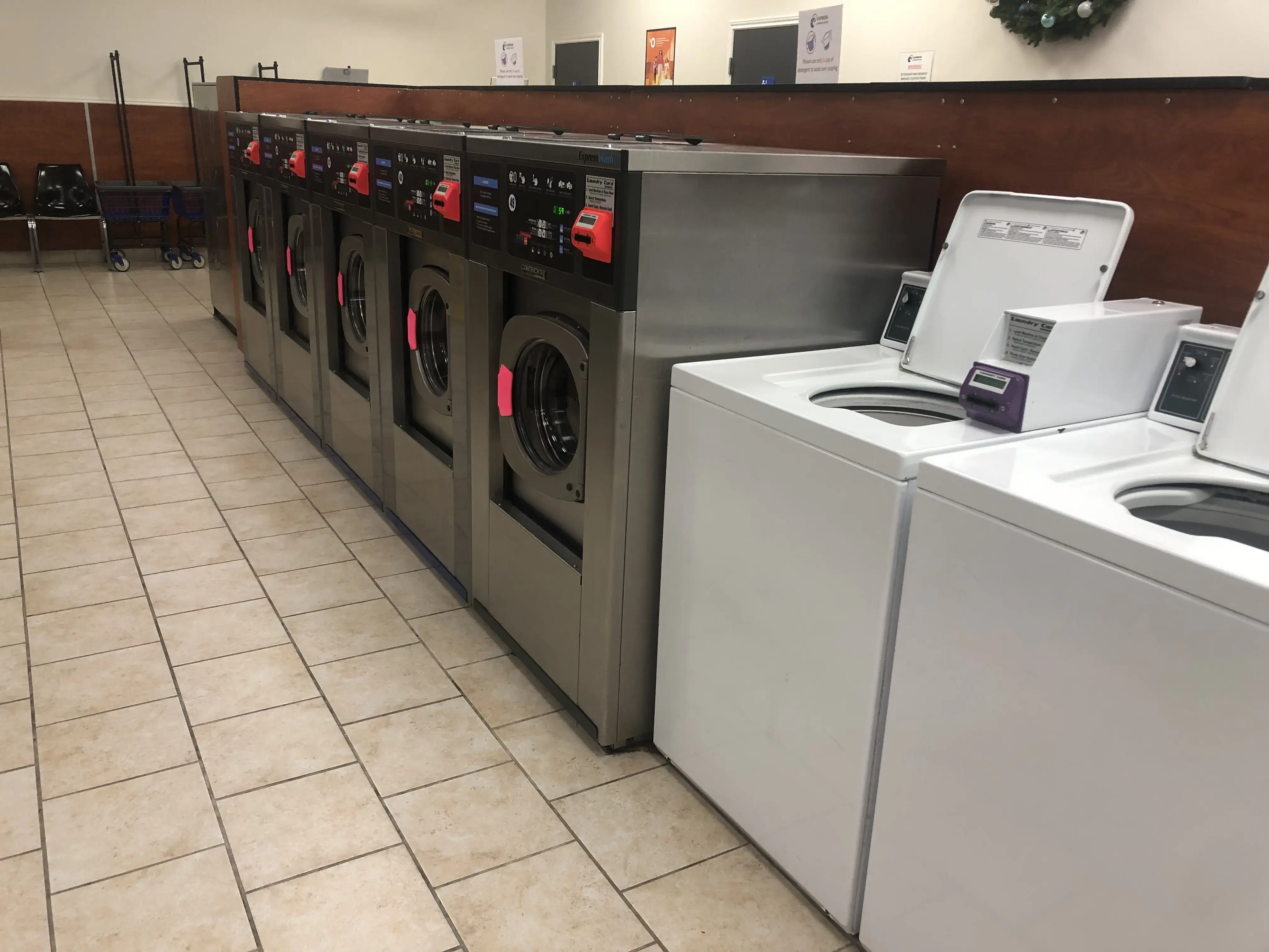 Express Laundry Center Washateria & Laundromat thumbnail 16