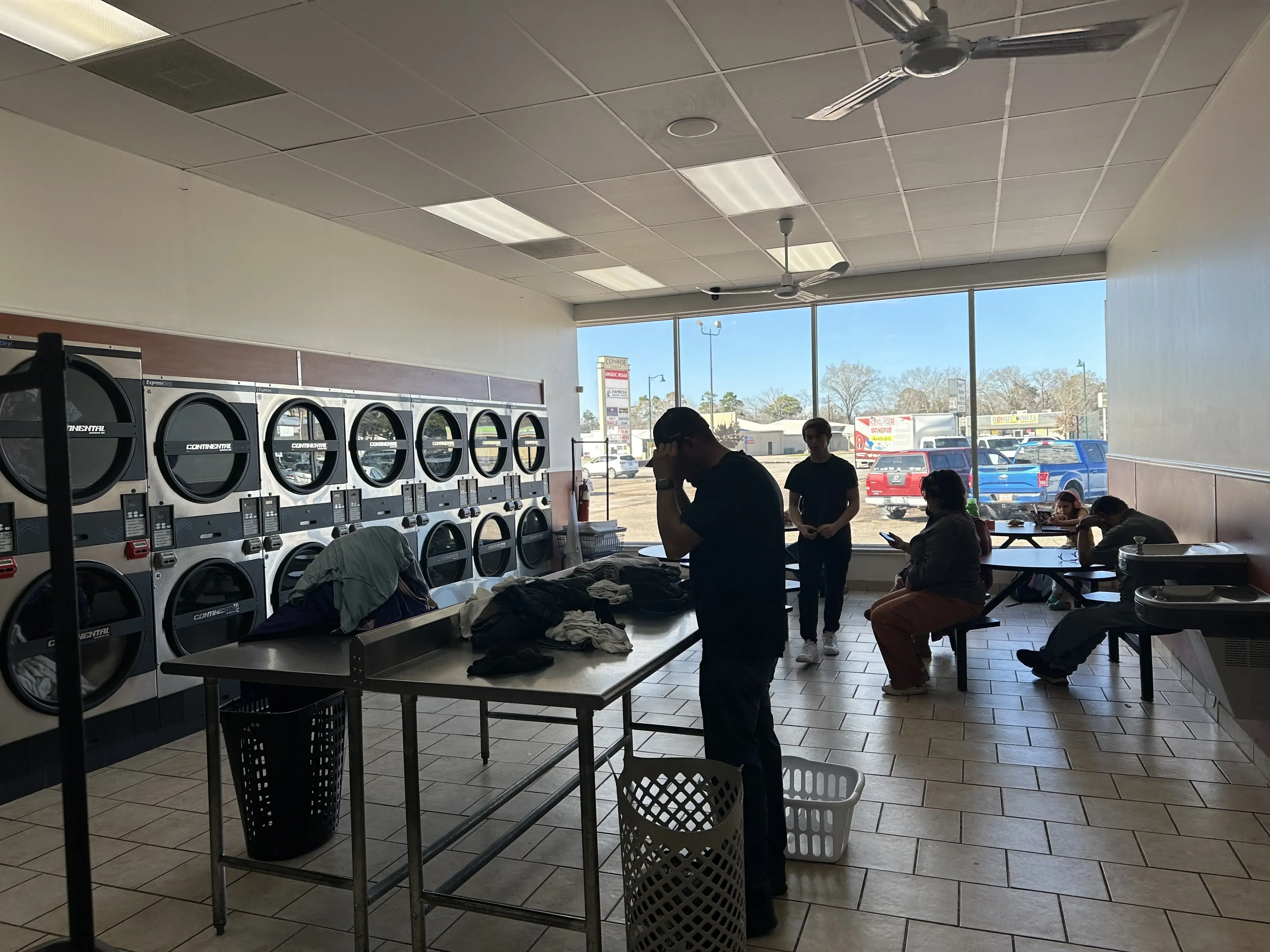 Express Laundry Center Washateria & Laundromat - Image 3