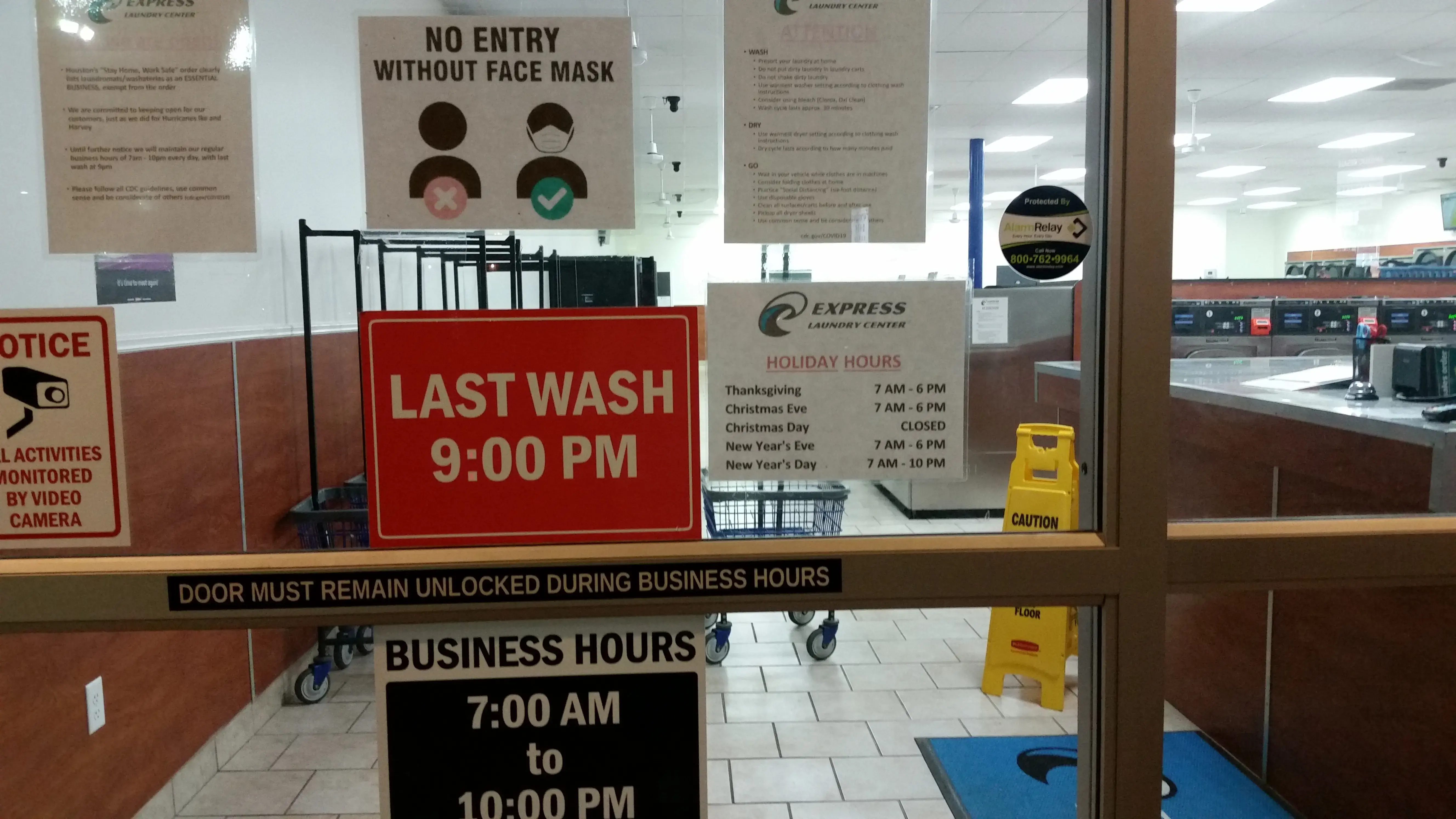 Express Laundry Center Washateria & Laundromat - Image 18