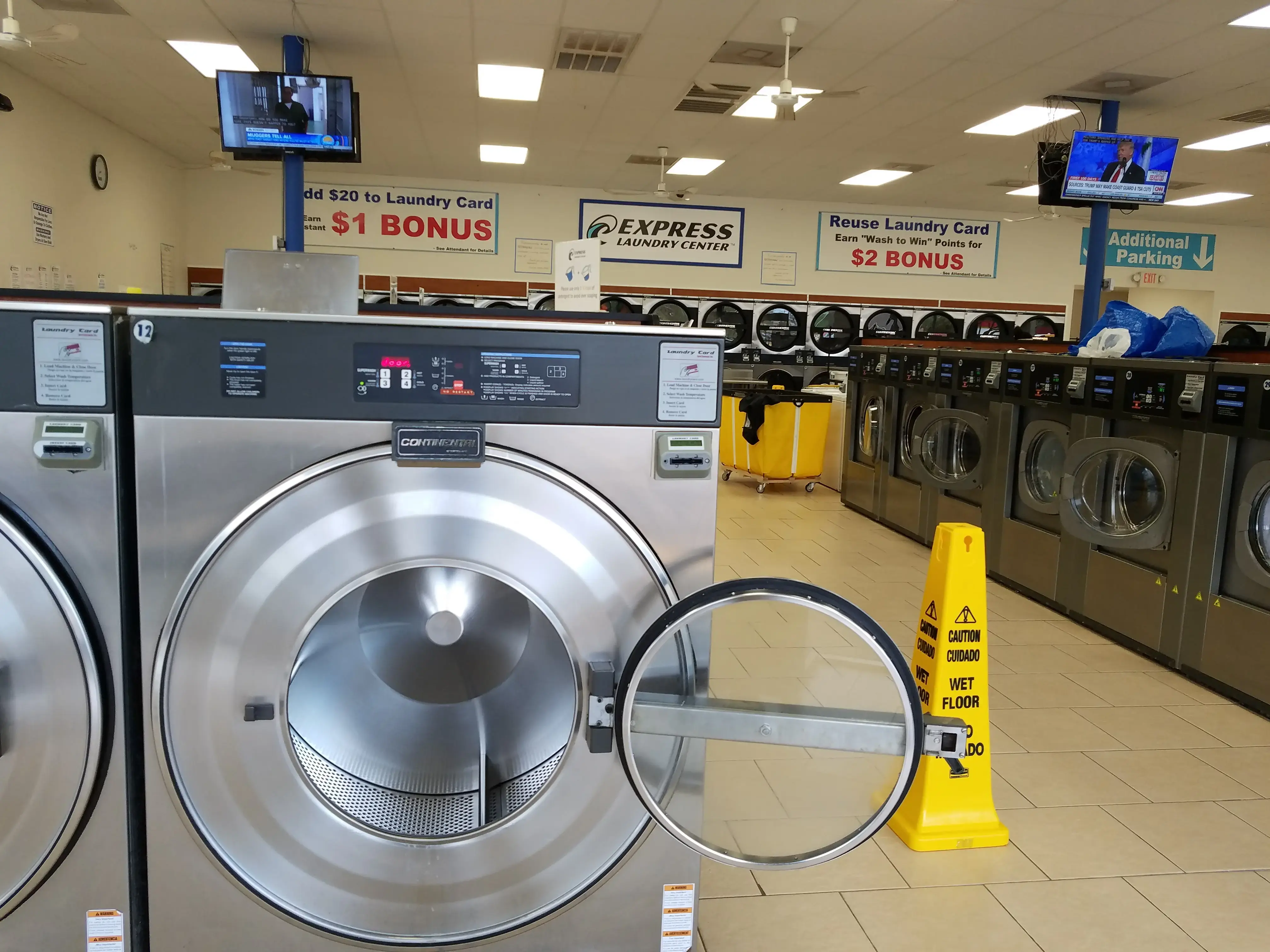 Express Laundry Center Washateria & Laundromat thumbnail 3
