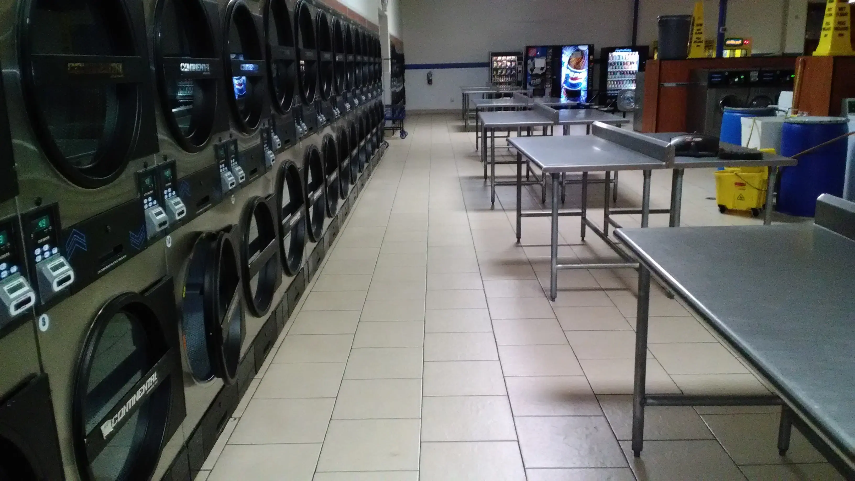 Express Laundry Center Washateria & Laundromat - Image 10