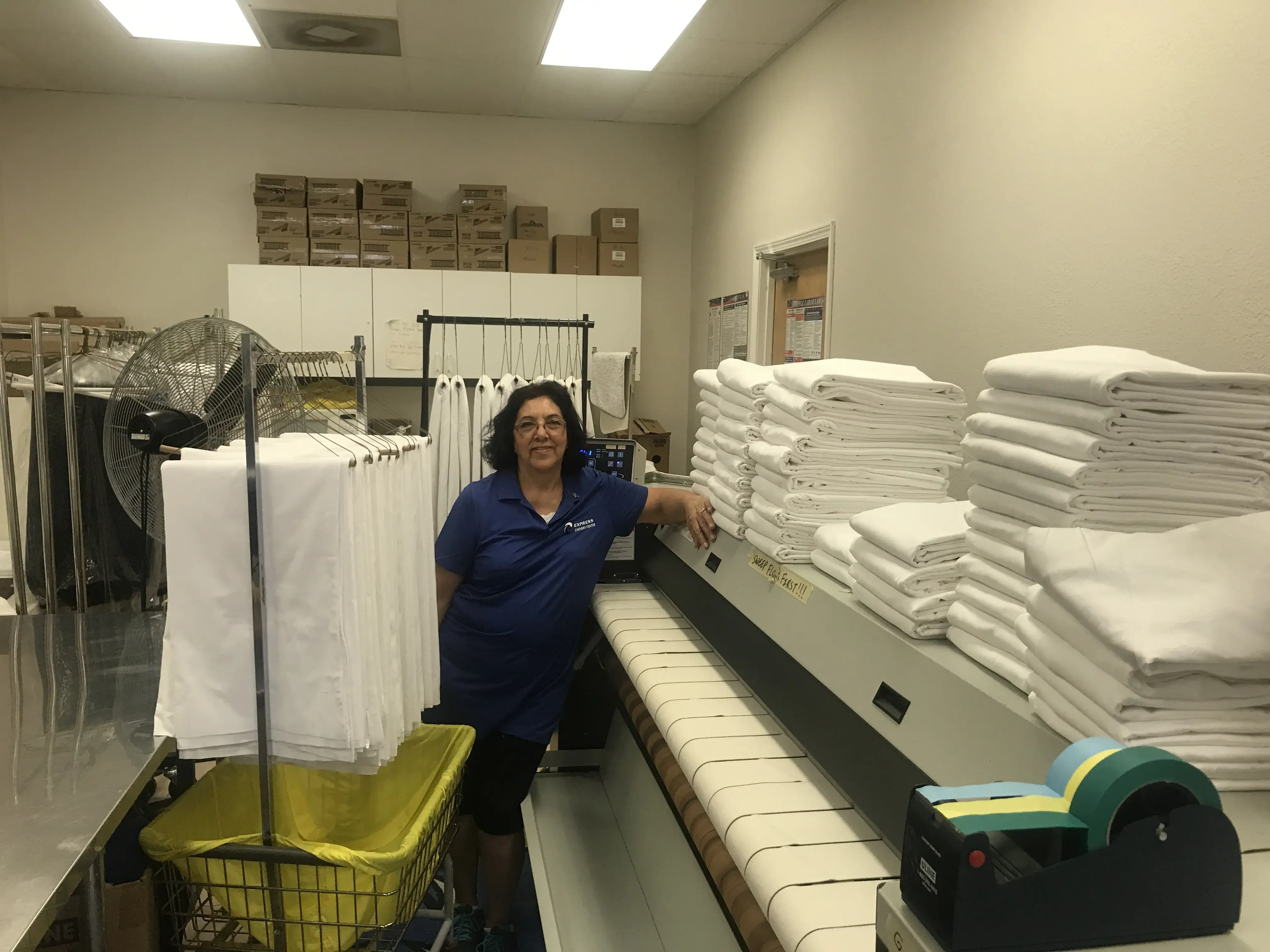 Express Laundry Center Washateria & Laundromat thumbnail 17