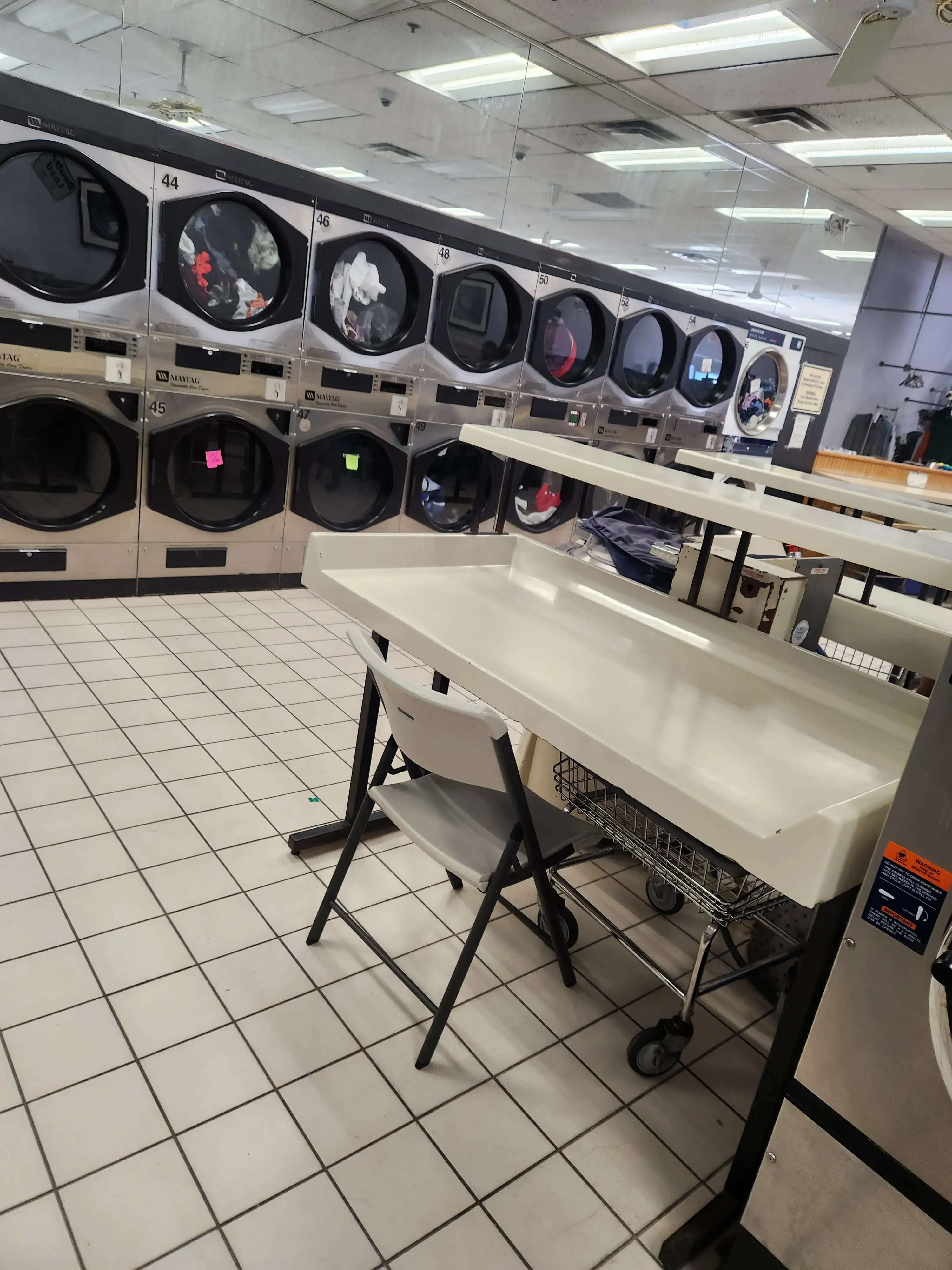 Express Laundry & Dry Cleaning - Image 3