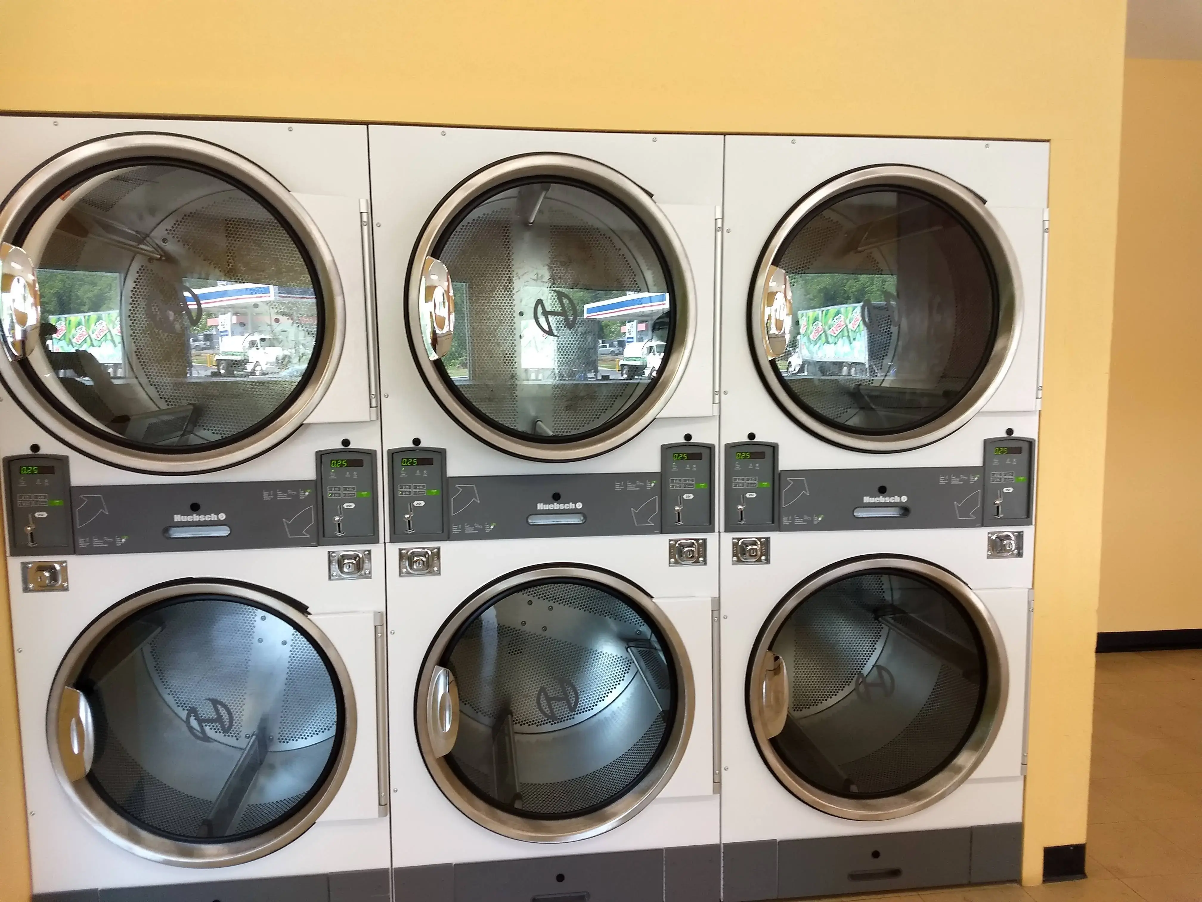 Express Laundry thumbnail 5