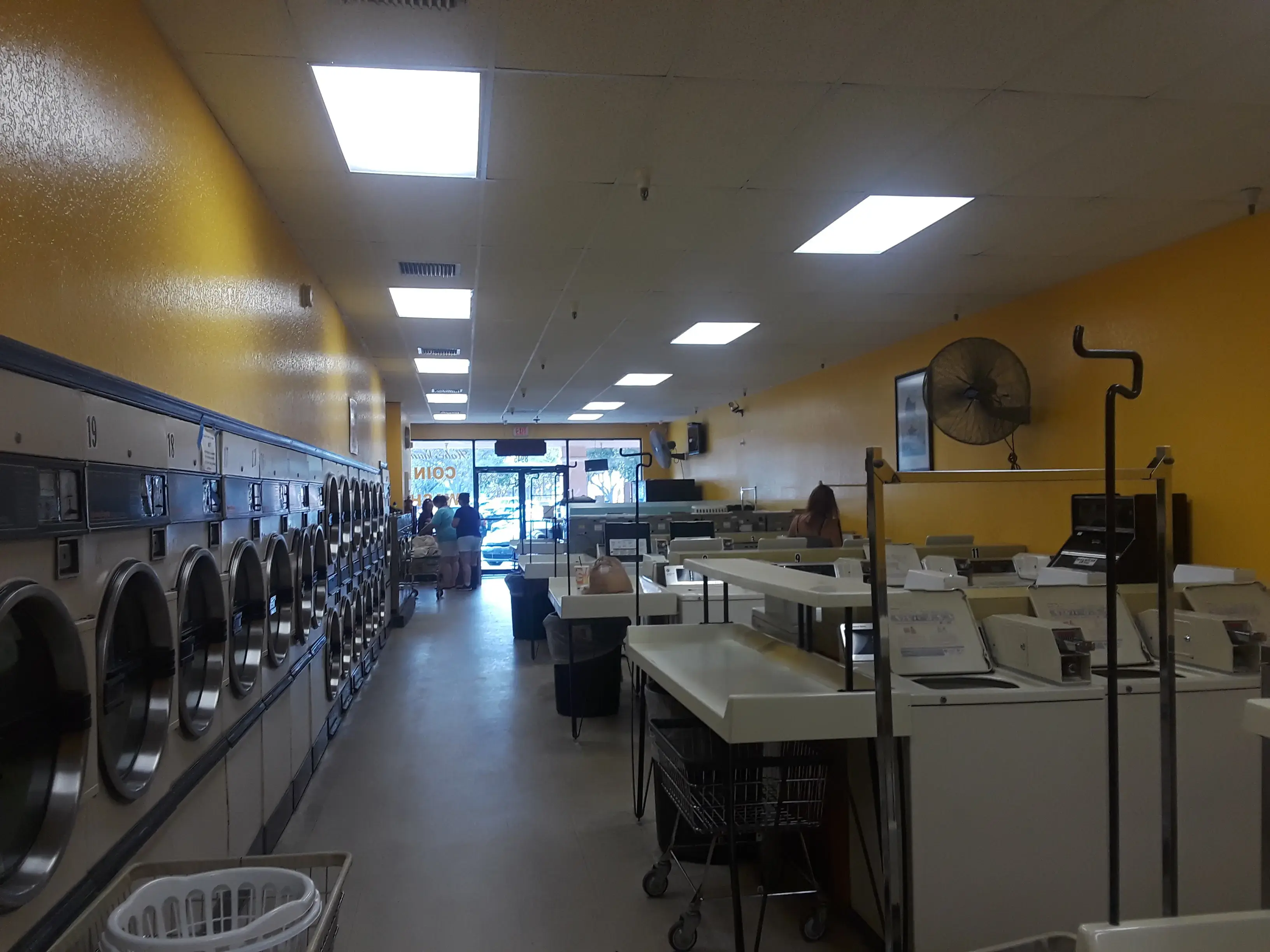 Express Laundry thumbnail 4