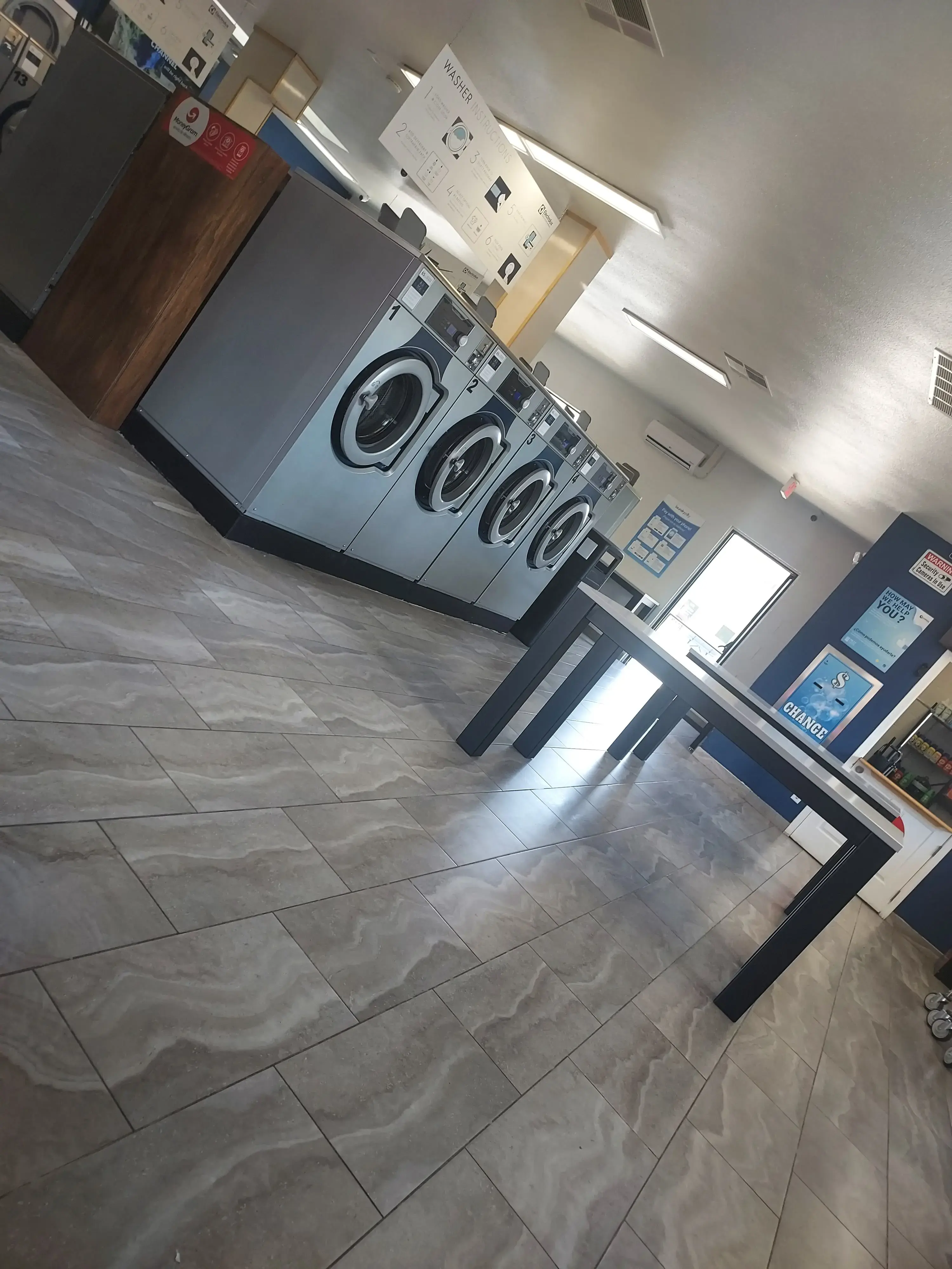 Express Laundry Lounge- Woodside thumbnail 5
