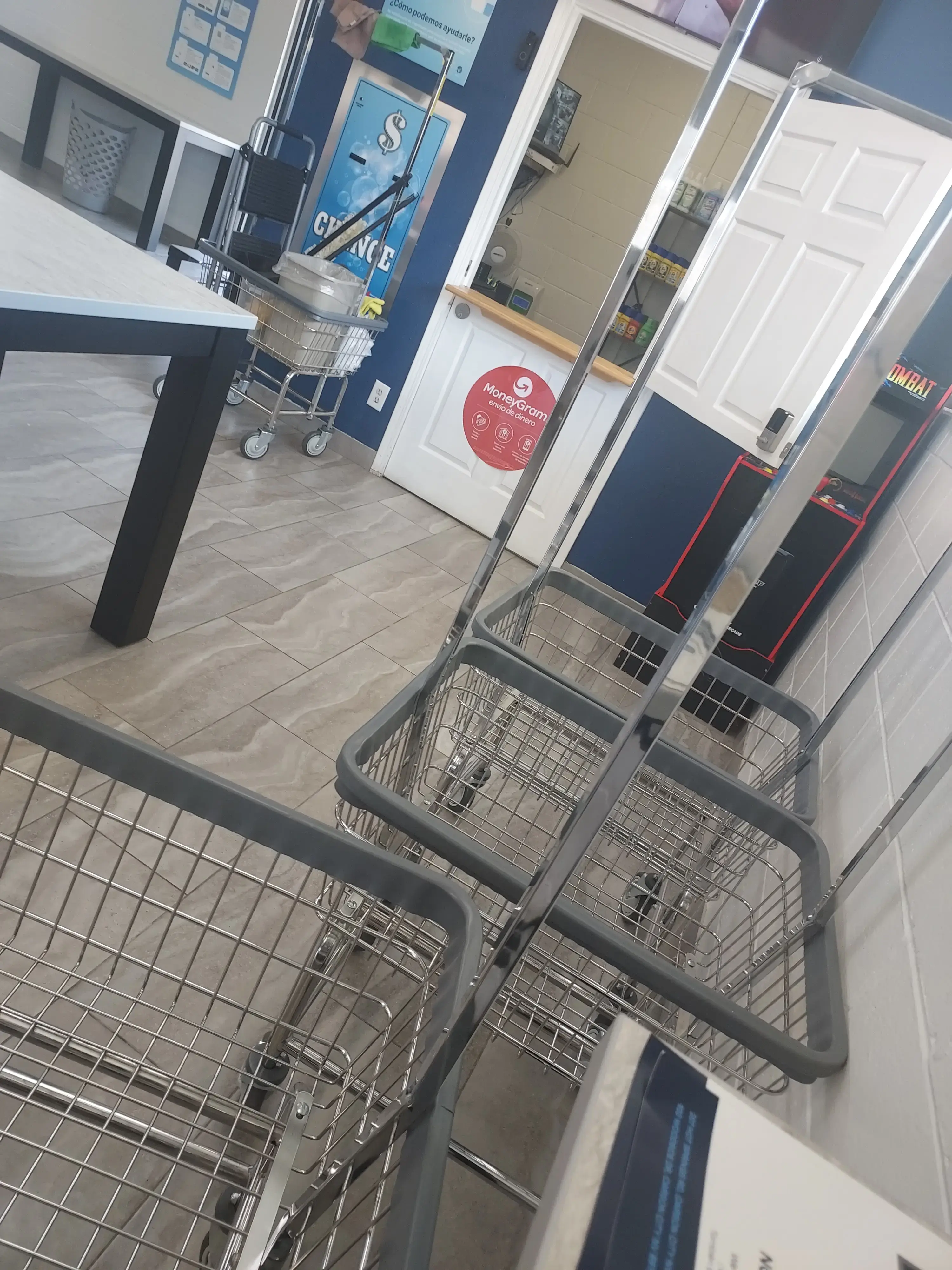 Express Laundry Lounge- Woodside - Image 10