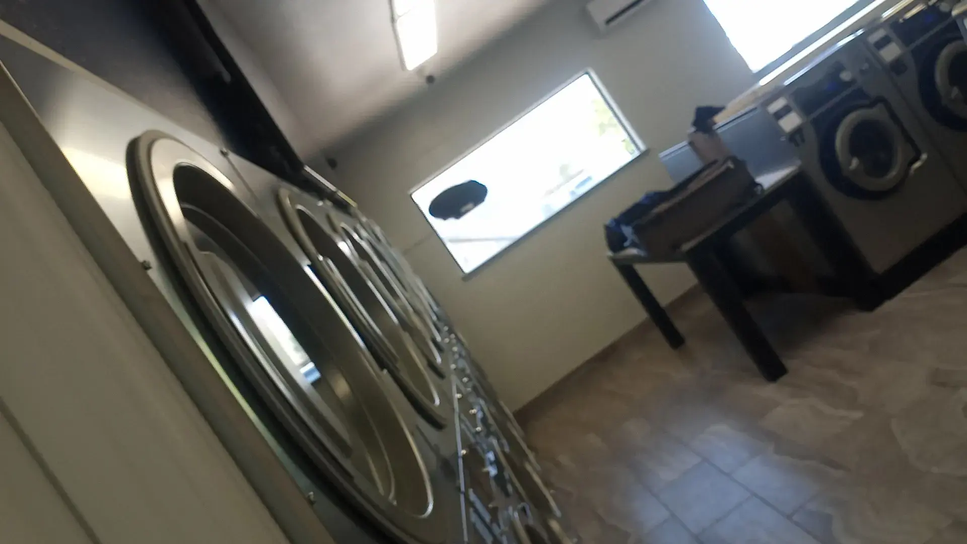Express Laundry Lounge- Woodside thumbnail 4