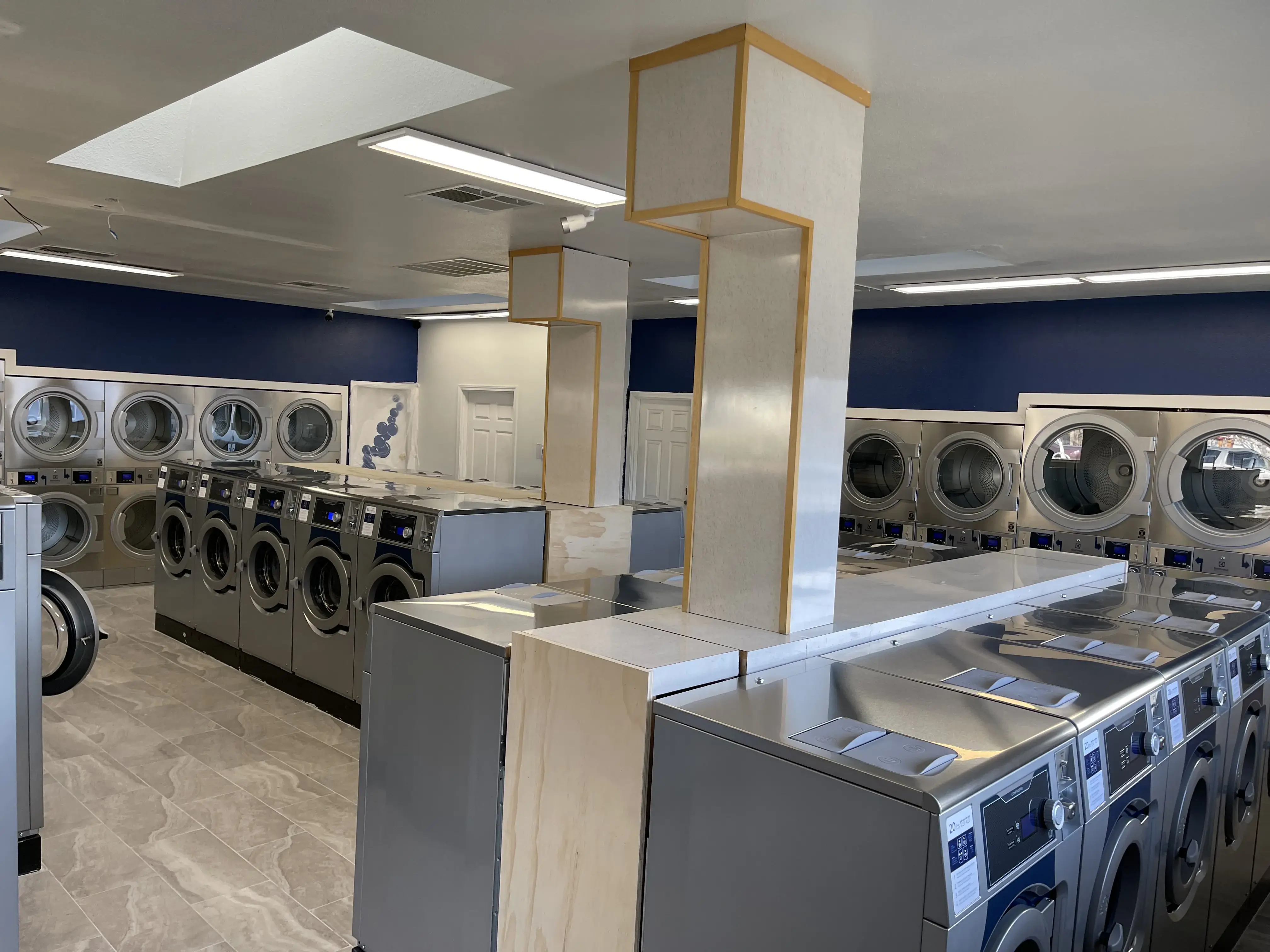 Express Laundry Lounge- Woodside thumbnail 1