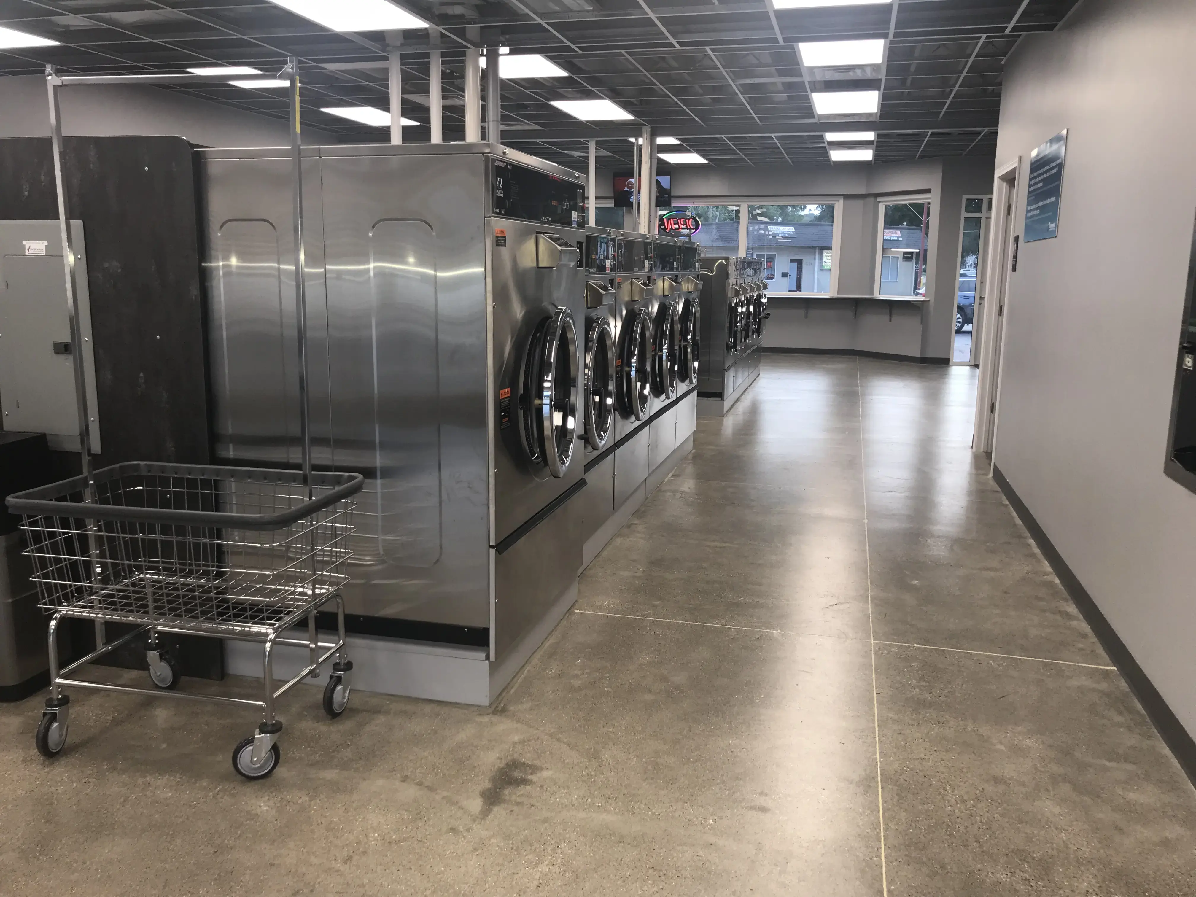 Express Laundry @ Myrtle: an SBL Venture - Image 10
