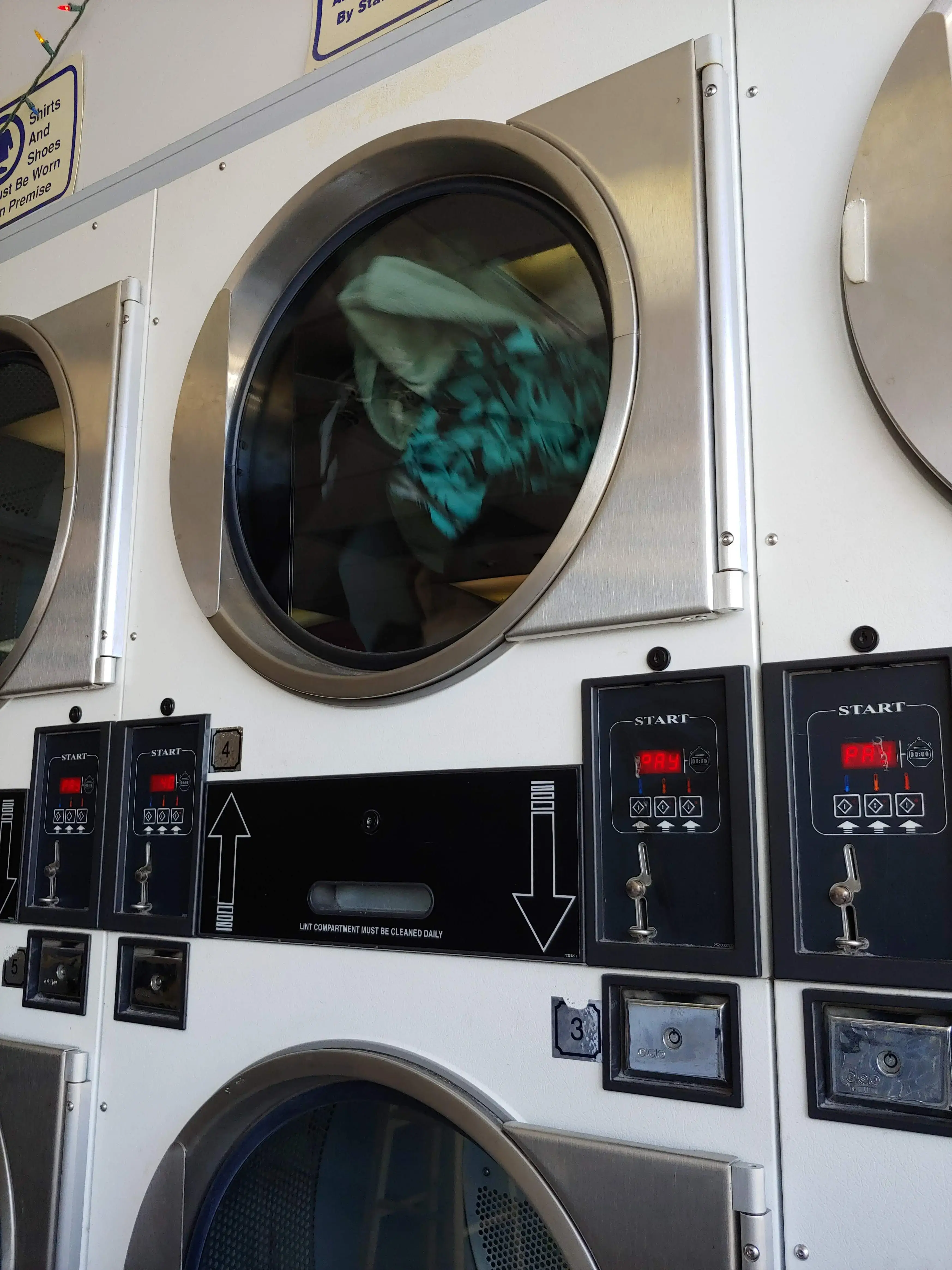 Express Laundry - Image 13