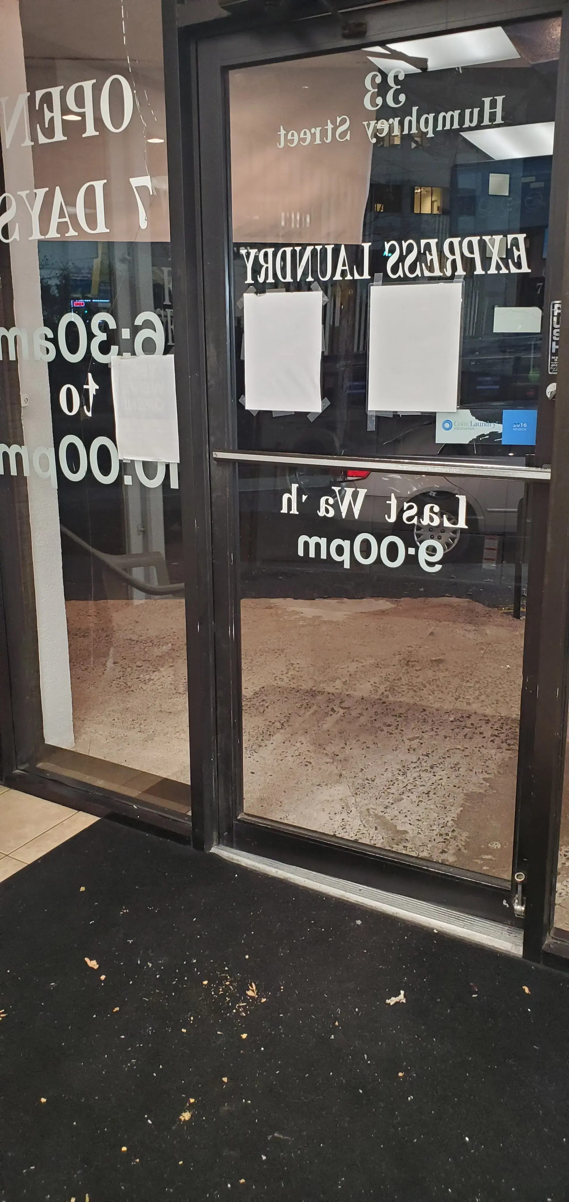 Express Laundry - Image 11