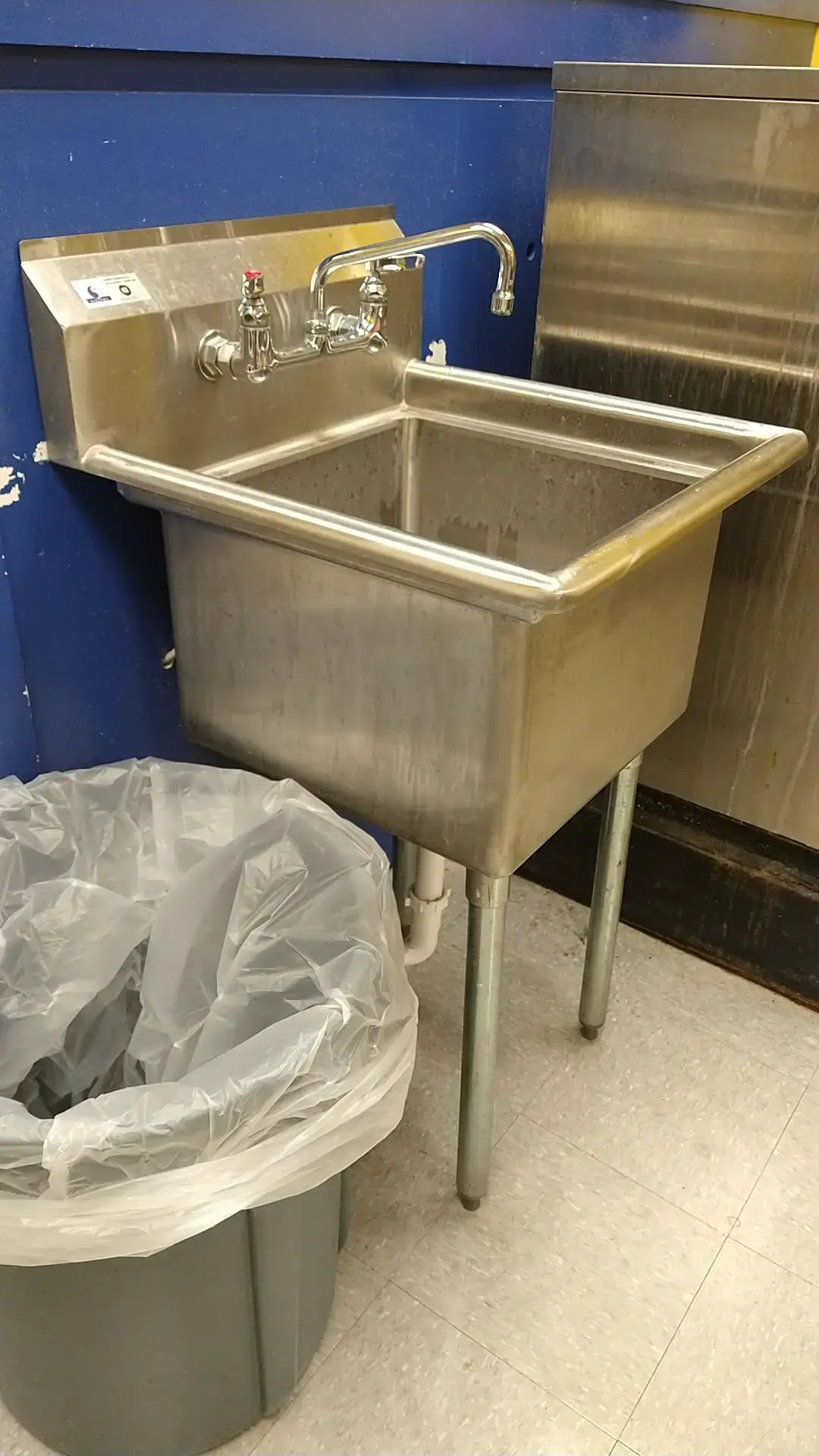 Express Laundry - Image 12