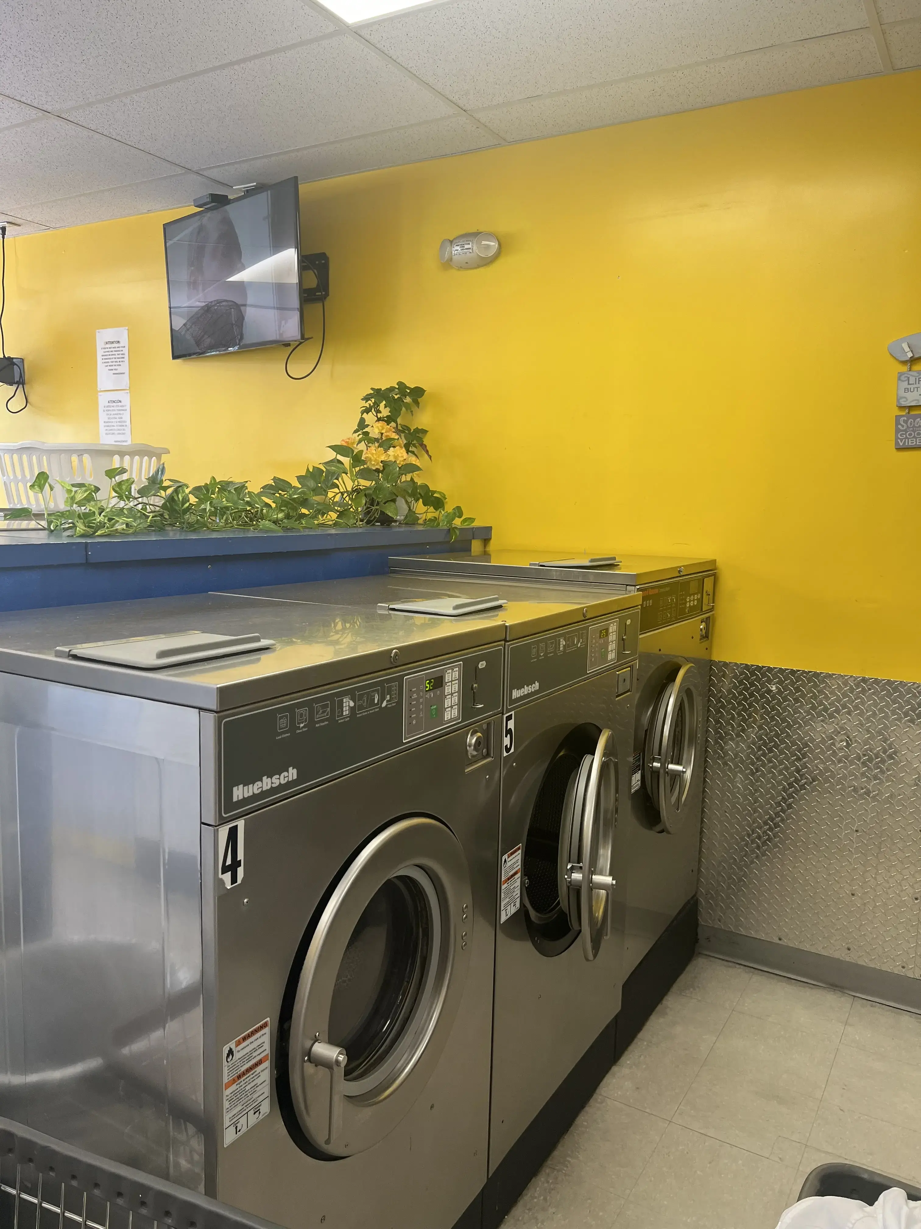 Express Laundry thumbnail 20