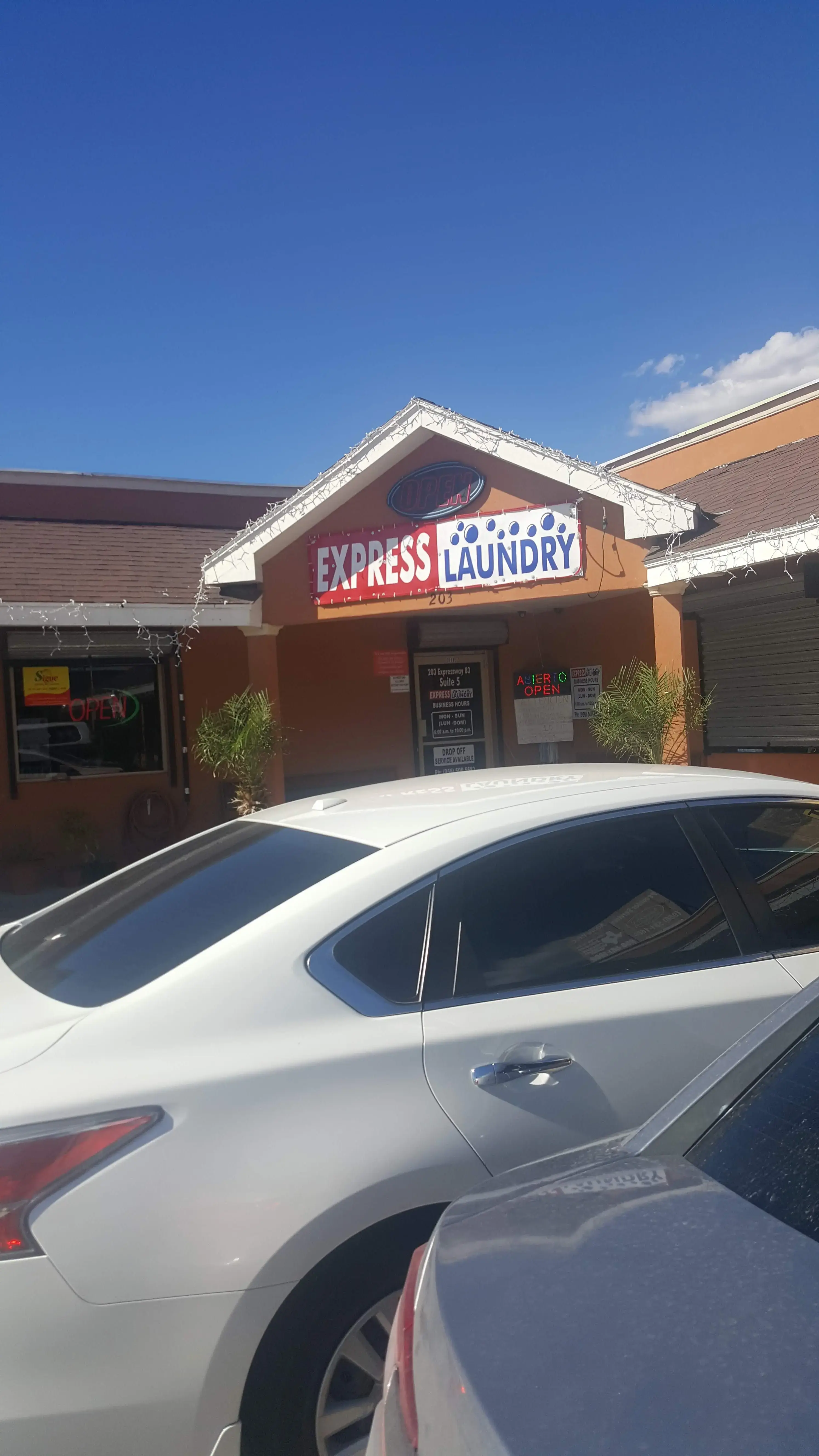 Express Laundry - Image 3