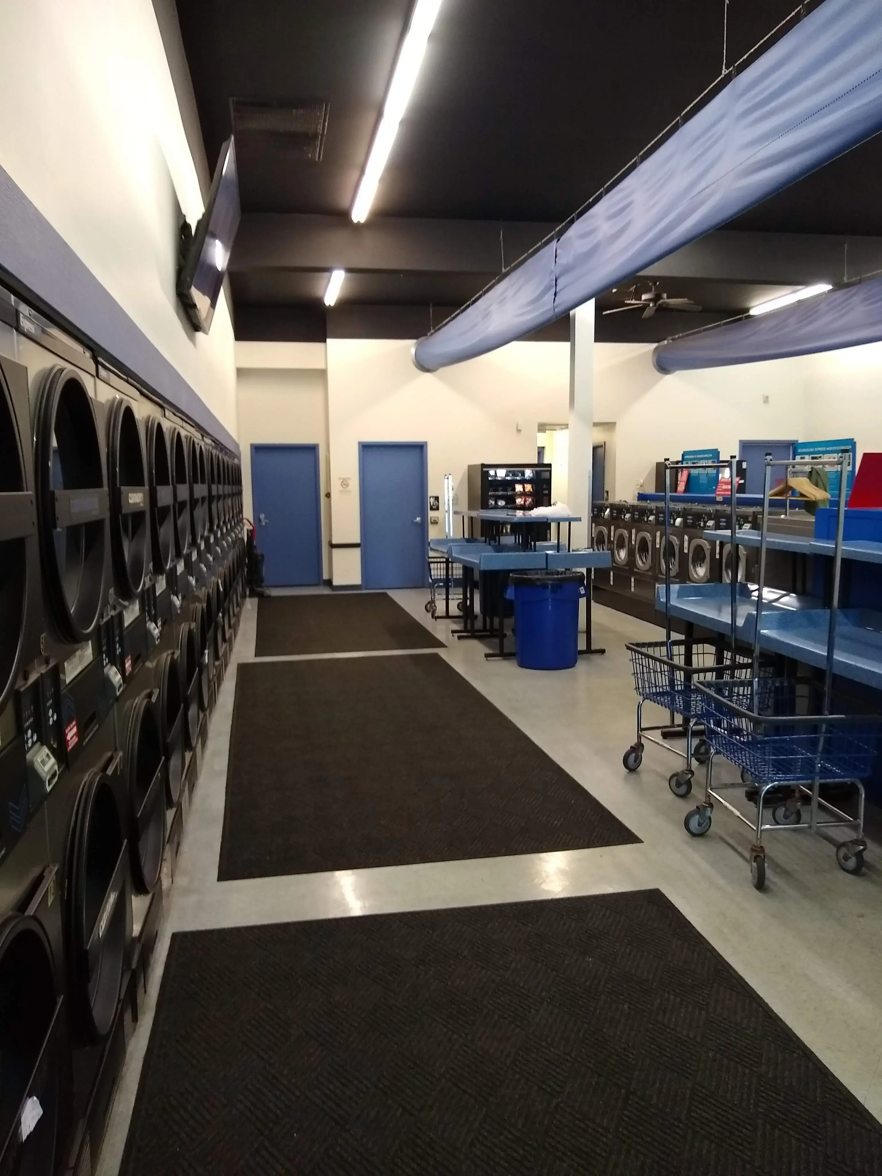 Express Laundry - Image 12
