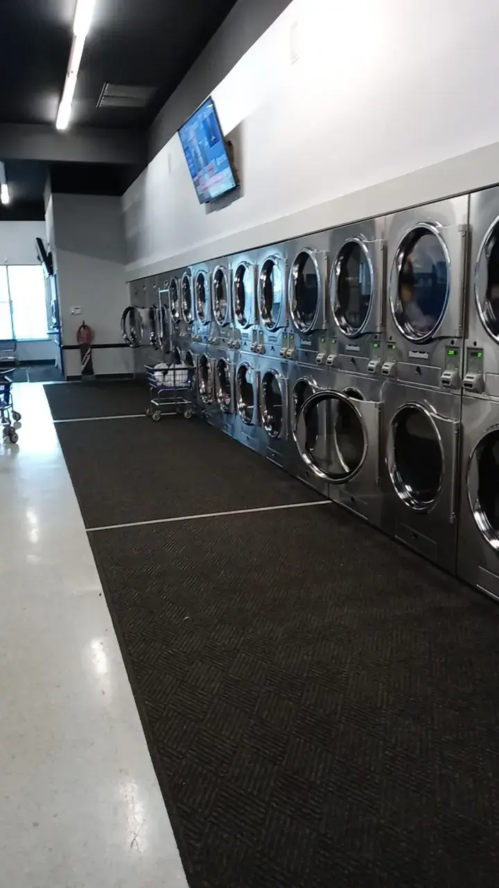 Express Laundry thumbnail 15