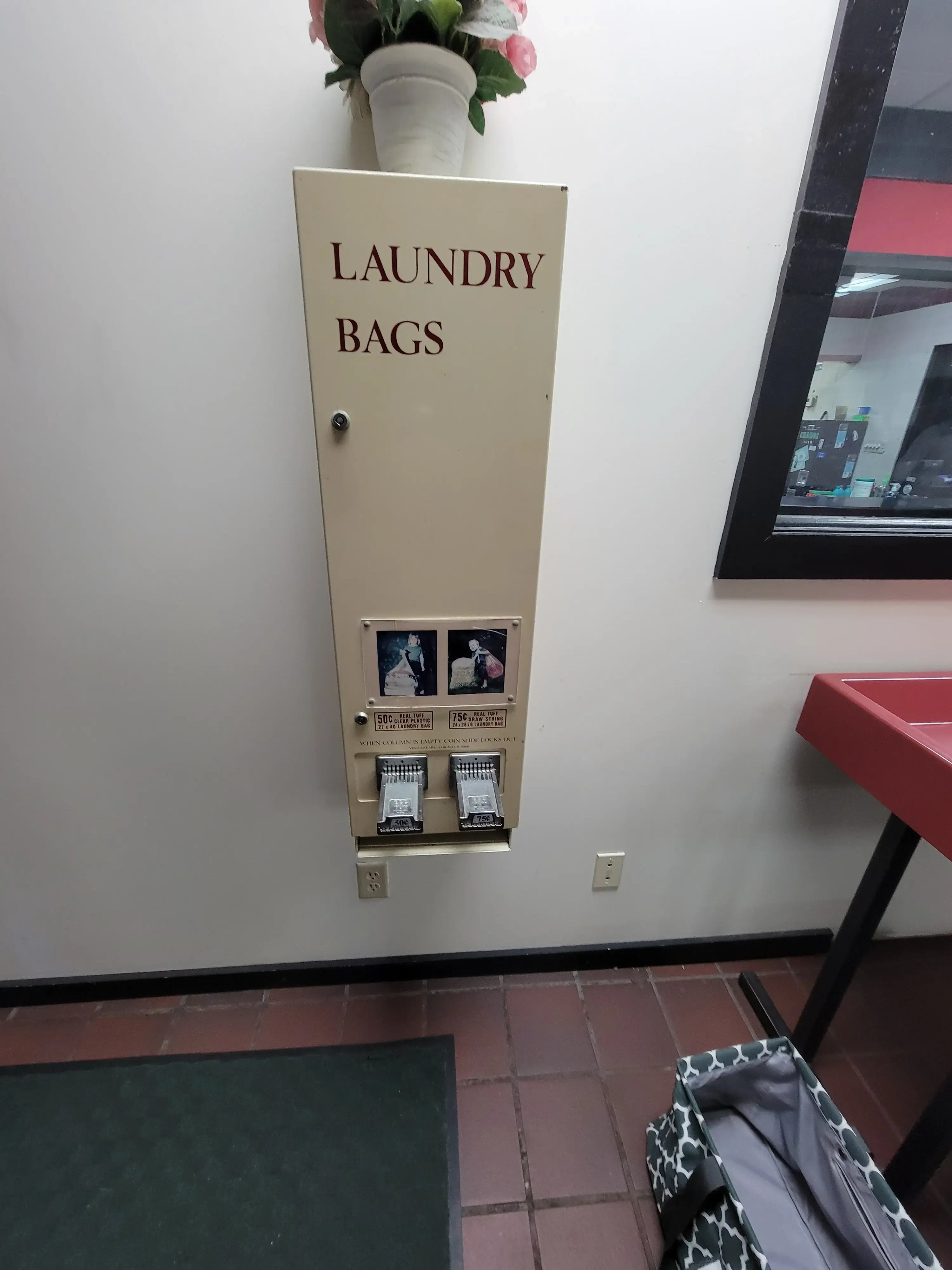 Express Laundry thumbnail 9