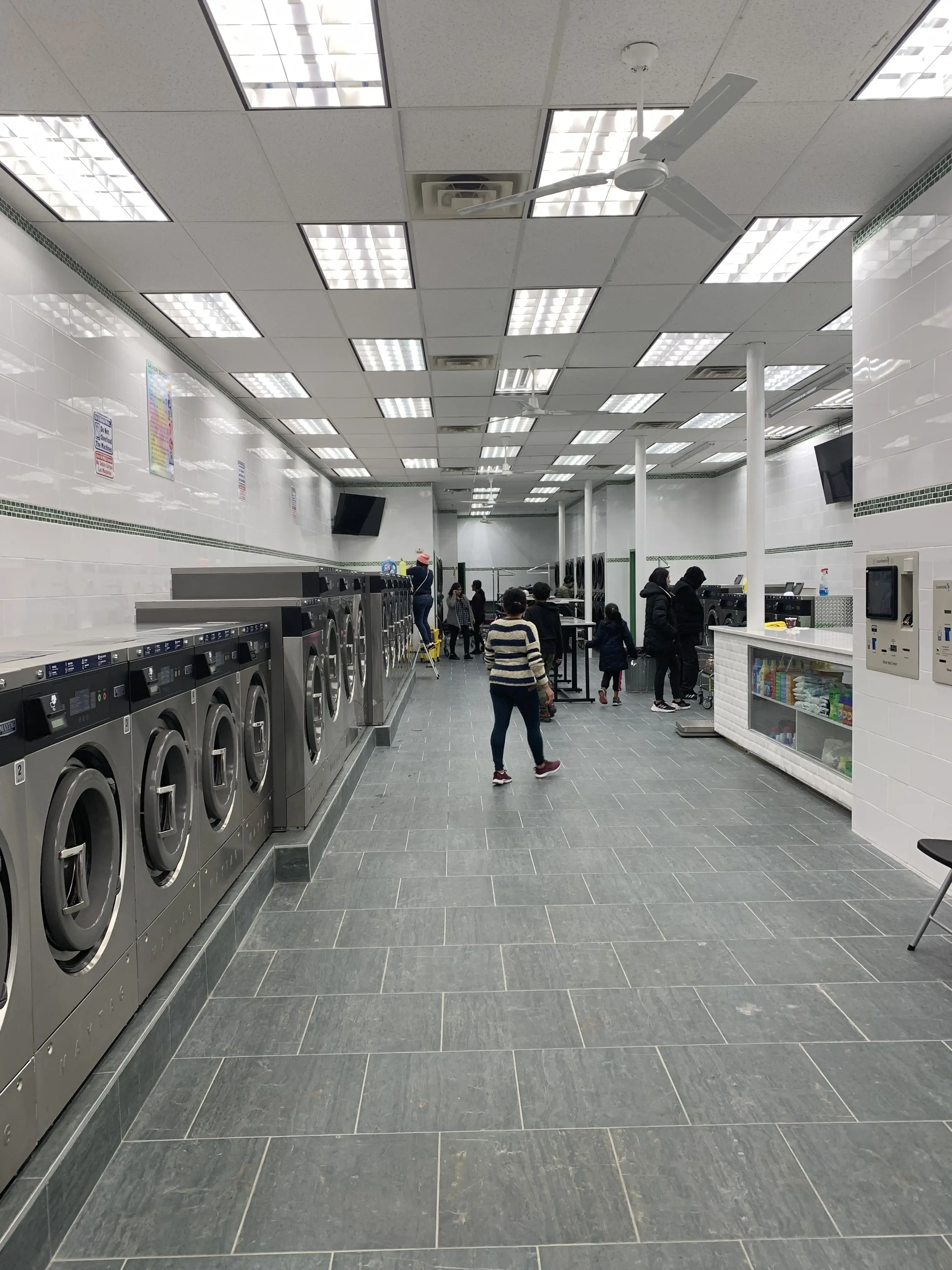 Express Super Laundromat location