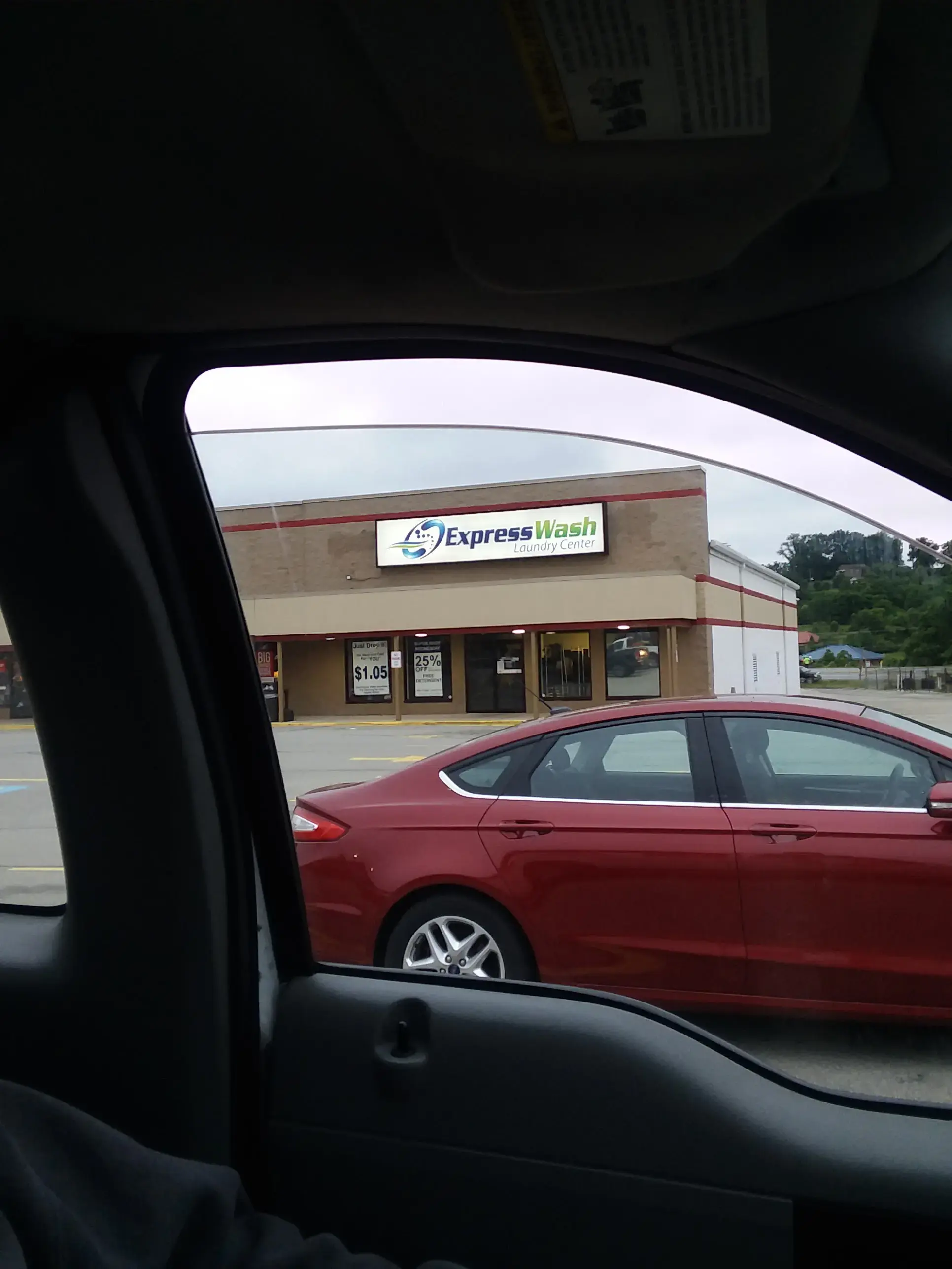 ExpressWash Laundry Center thumbnail 6