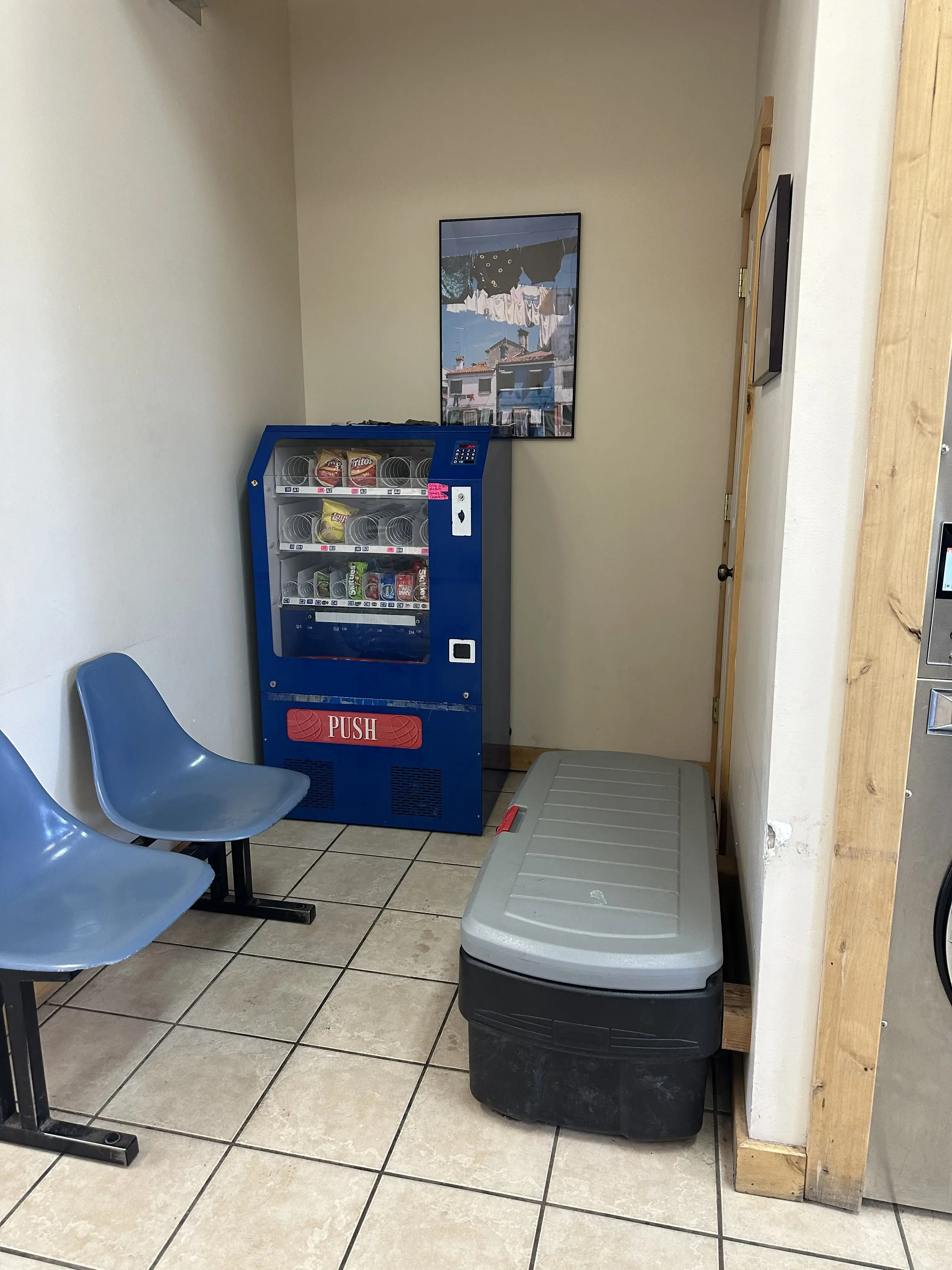 Extra Sock Laundromat thumbnail 2