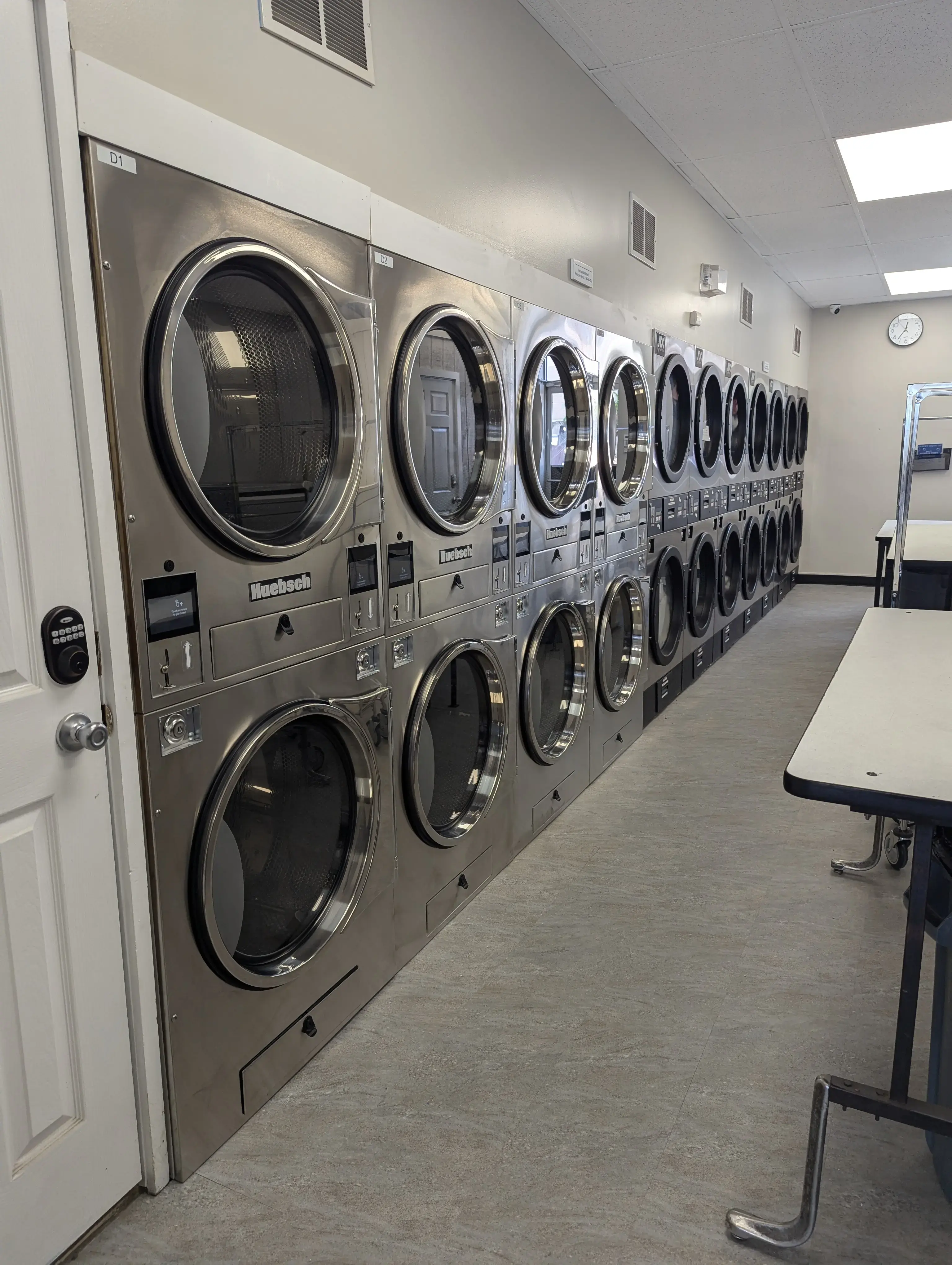EZ Clean Laundromat thumbnail 12