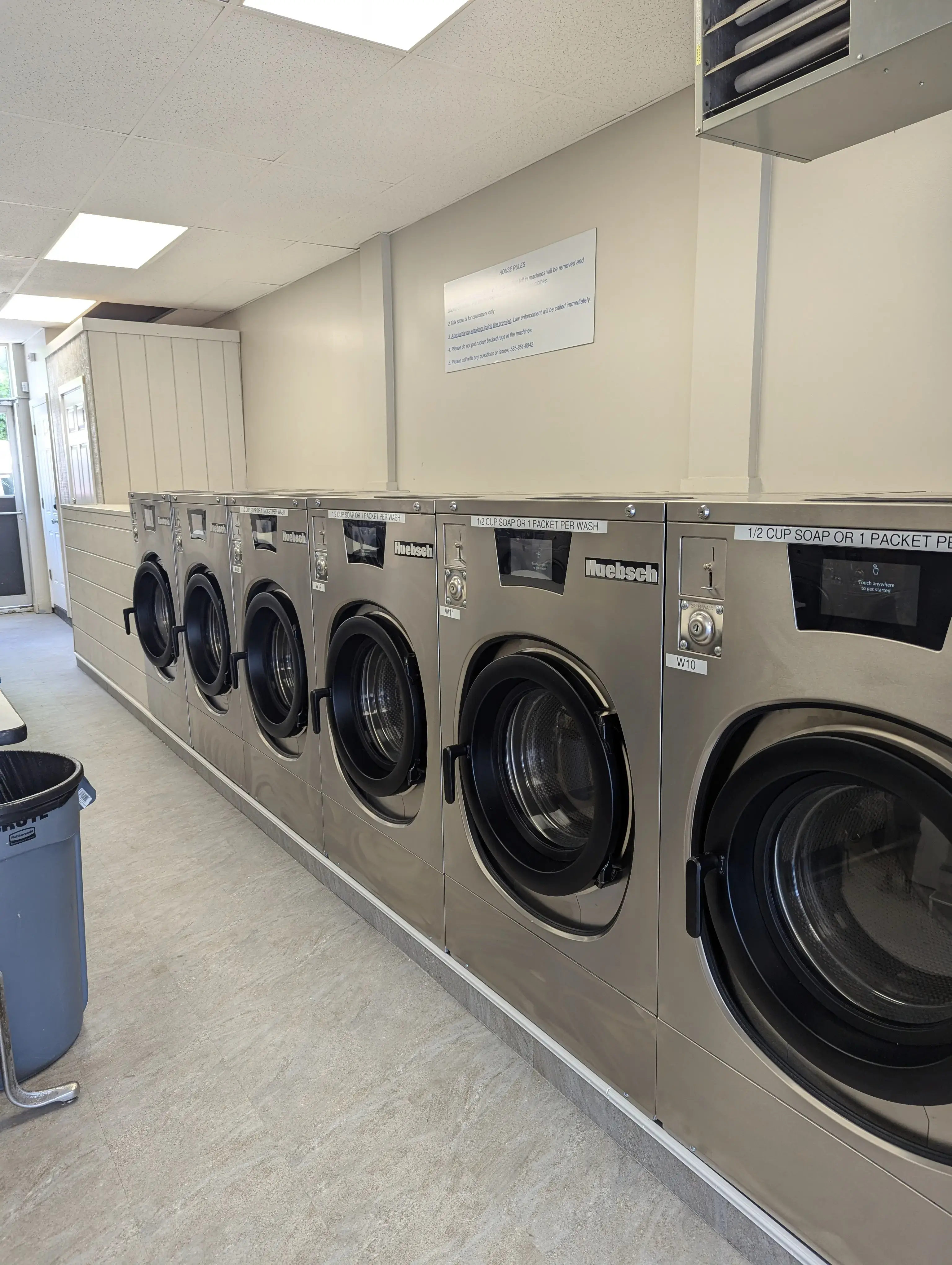 EZ Clean Laundromat - Image 15