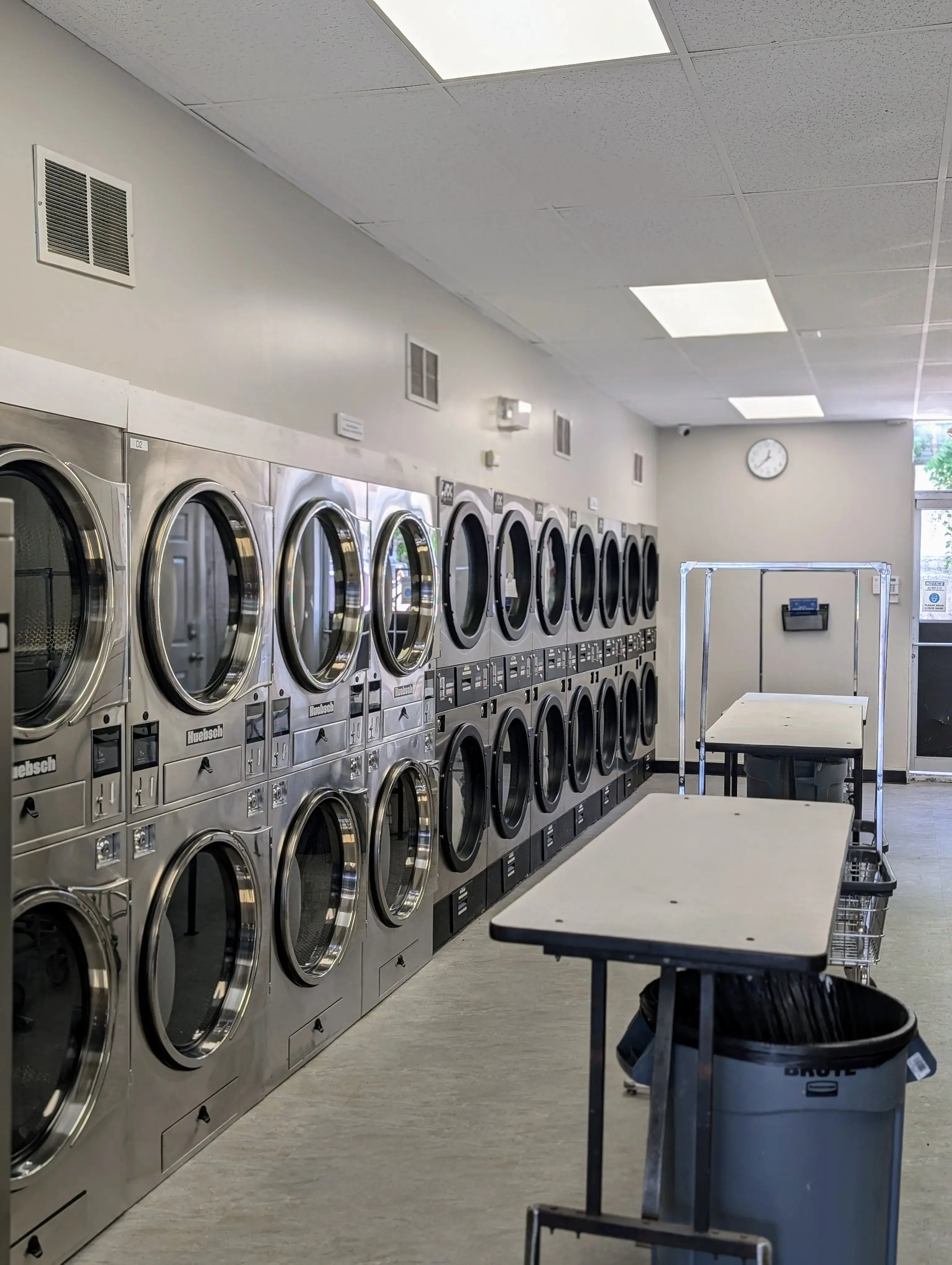 EZ Clean Laundromat thumbnail 2