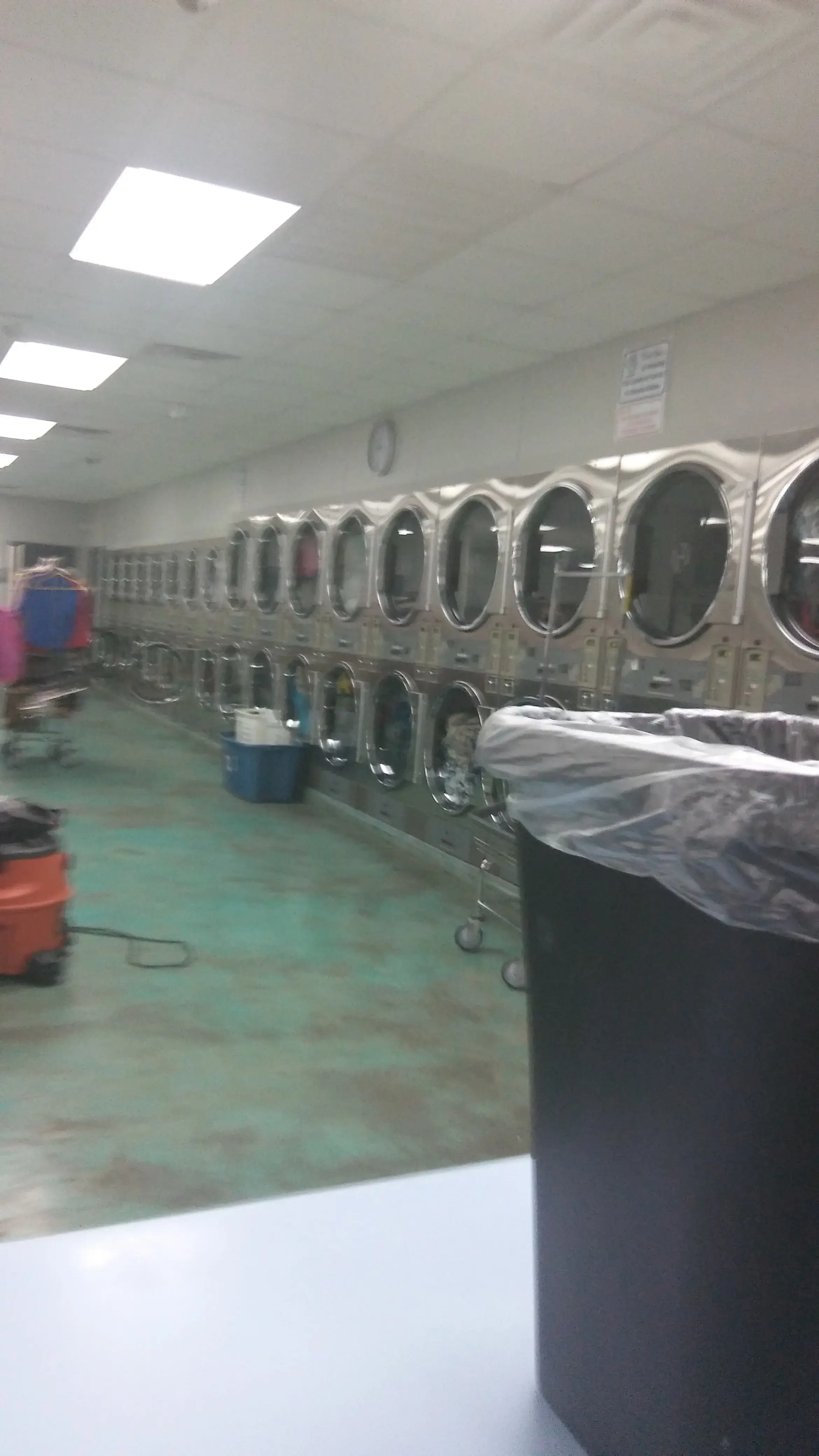 EZ Coin Laundromat - Image 19