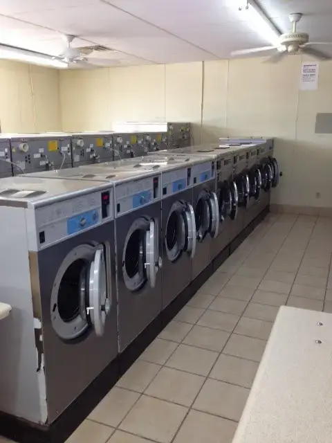 EZ Coin Laundry - Image 16