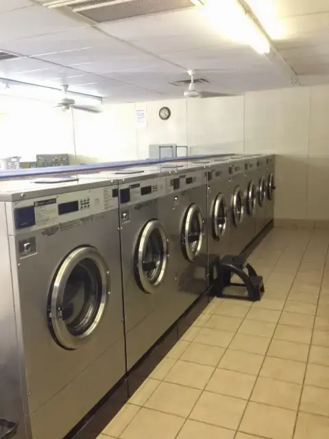 EZ Coin Laundry - Image 17
