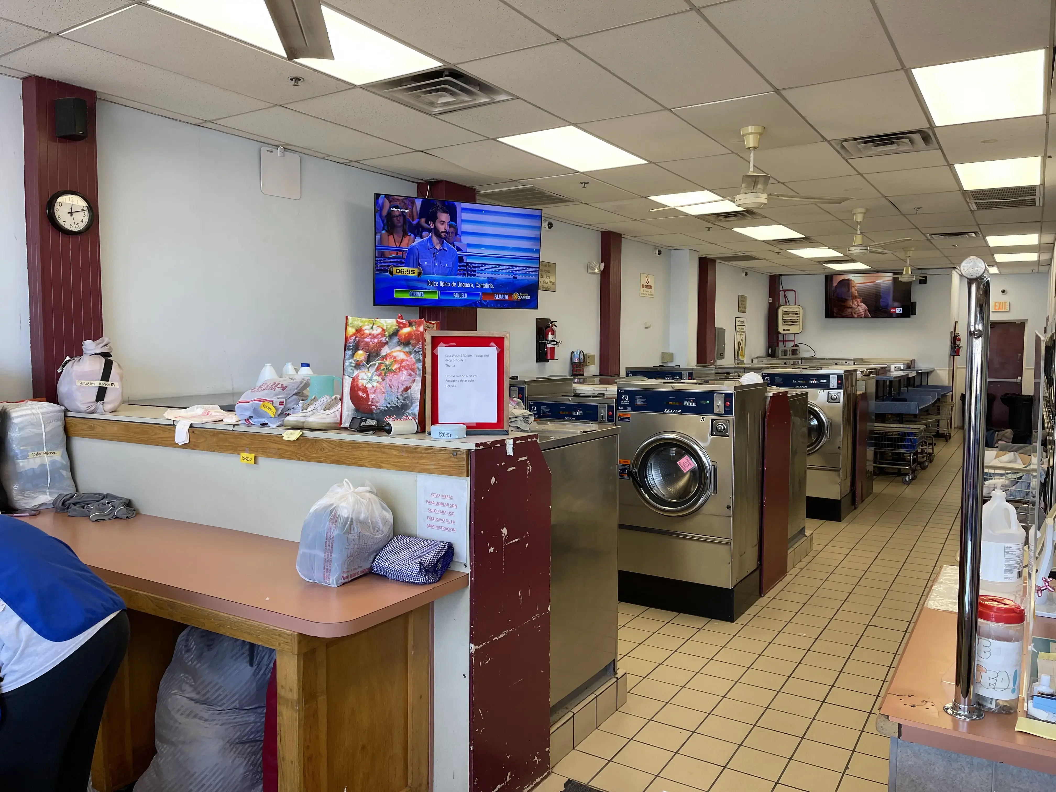 EZ LAUNDRY & DRY CLEANING thumbnail 2