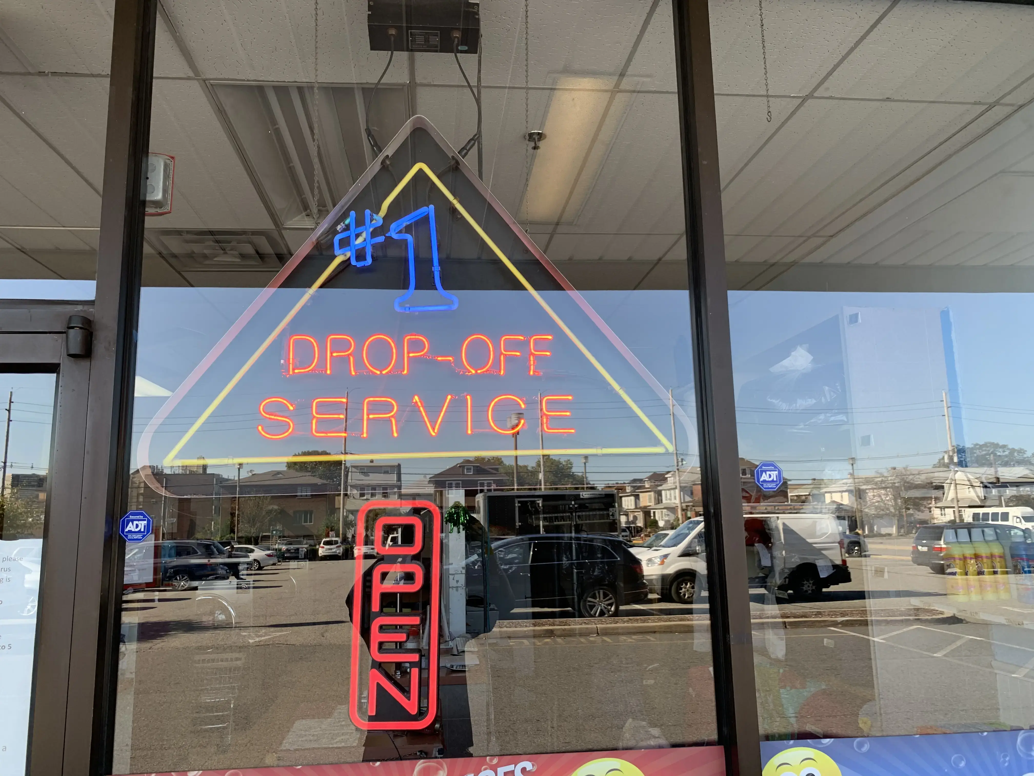 EZ LAUNDRY & DRY CLEANING thumbnail 4
