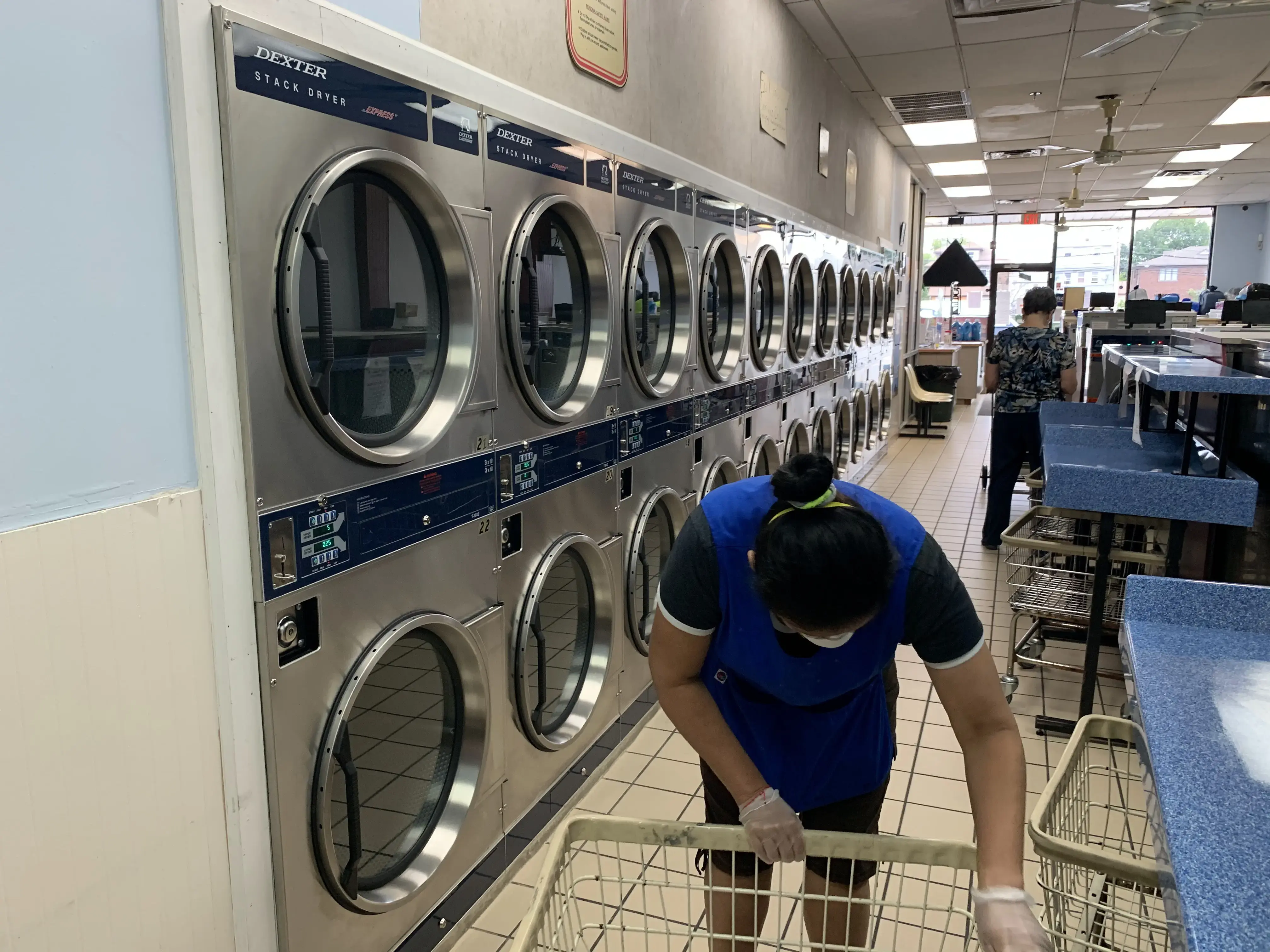 EZ LAUNDRY & DRY CLEANING thumbnail 14