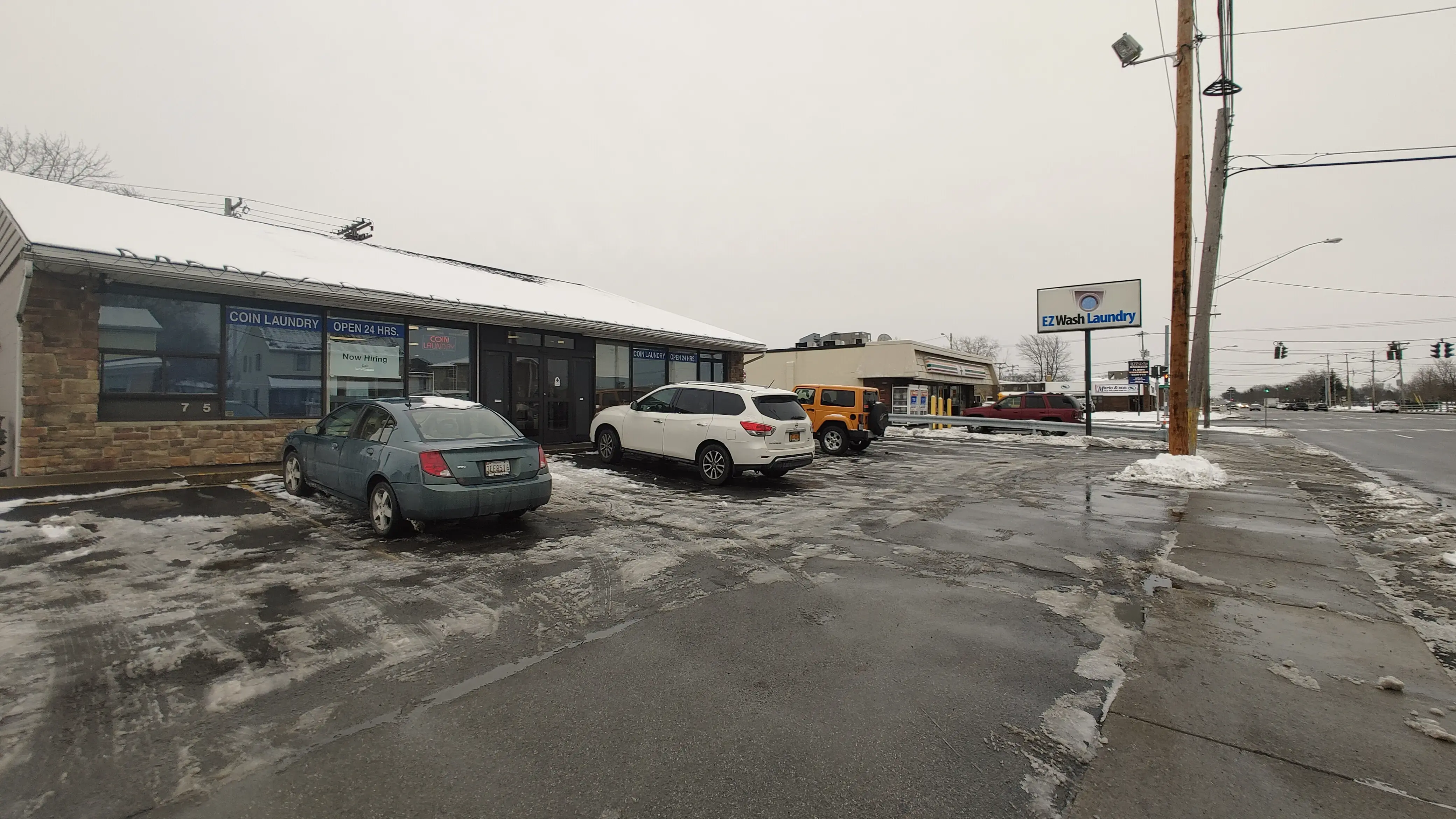 EZ Wash Laundry - Image 4