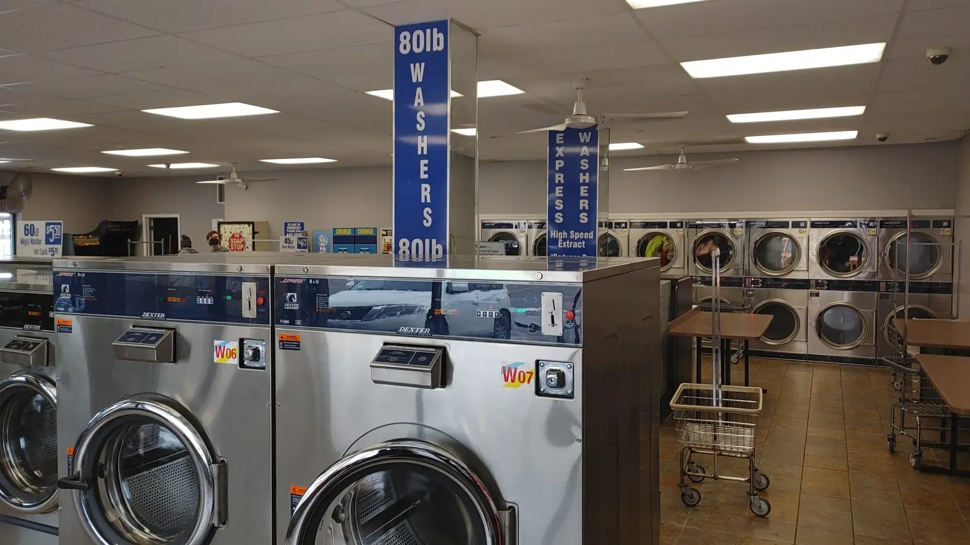 EZ Wash Laundry - Image 1