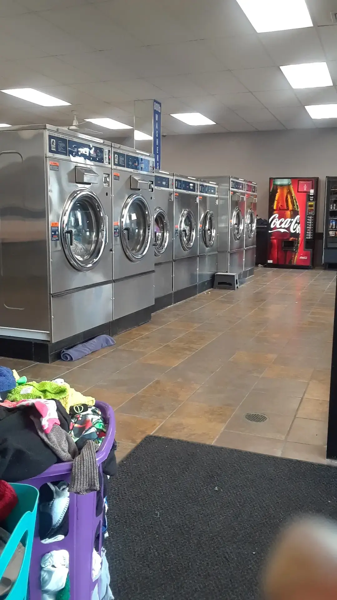 EZ Wash Laundry - Image 19