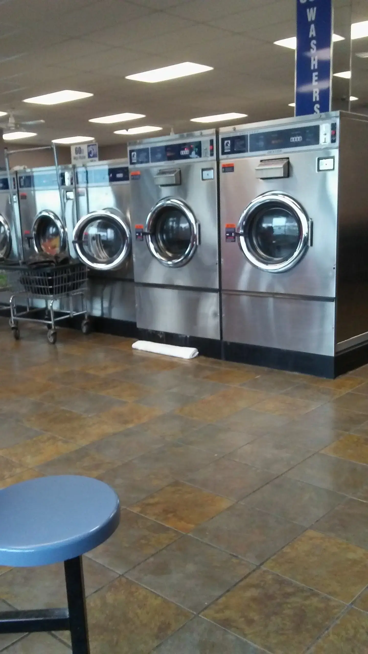 EZ Wash Laundry thumbnail 18