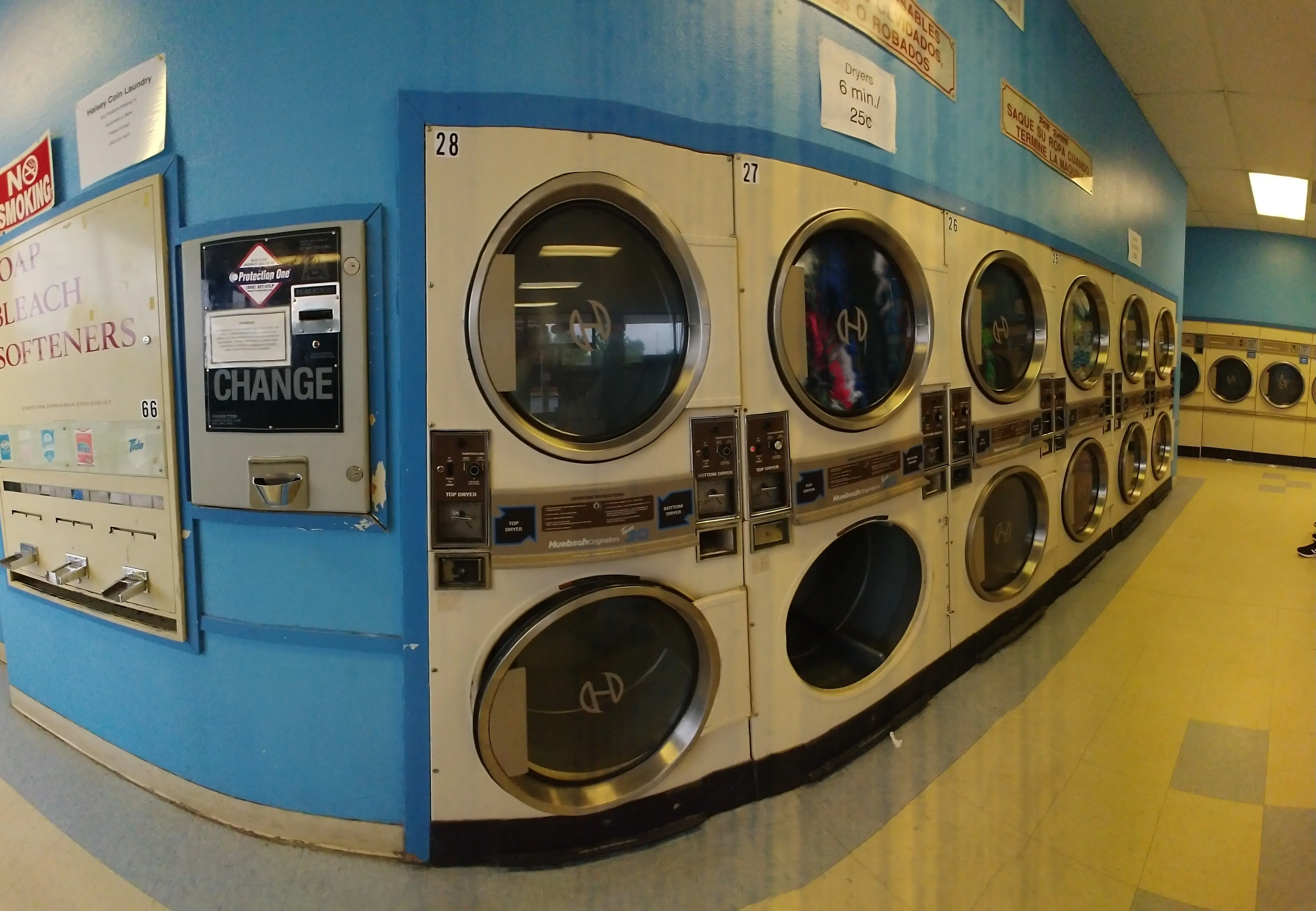 EZ Wash Laundry - Image 15